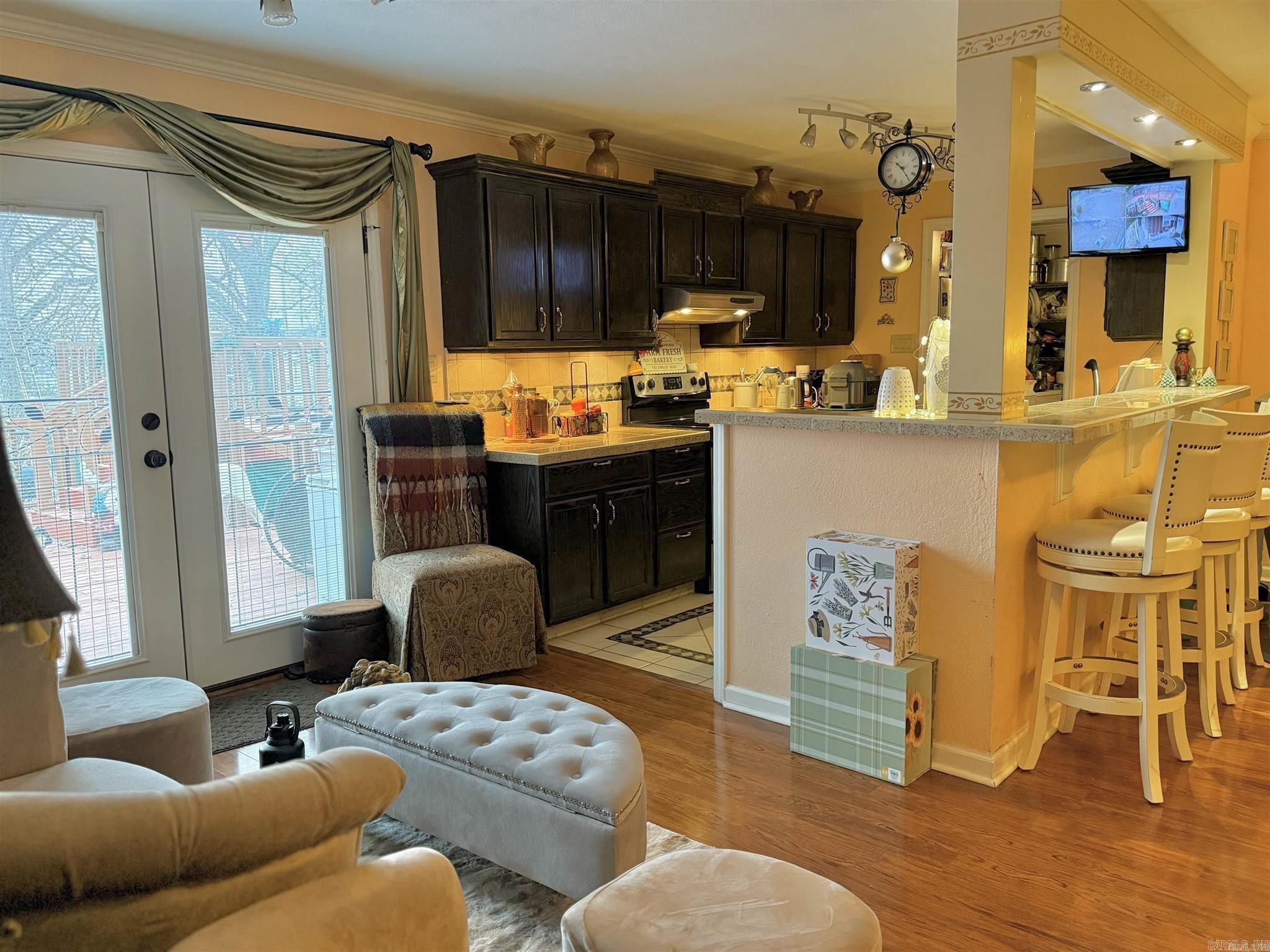 TRAMMEL - Residential