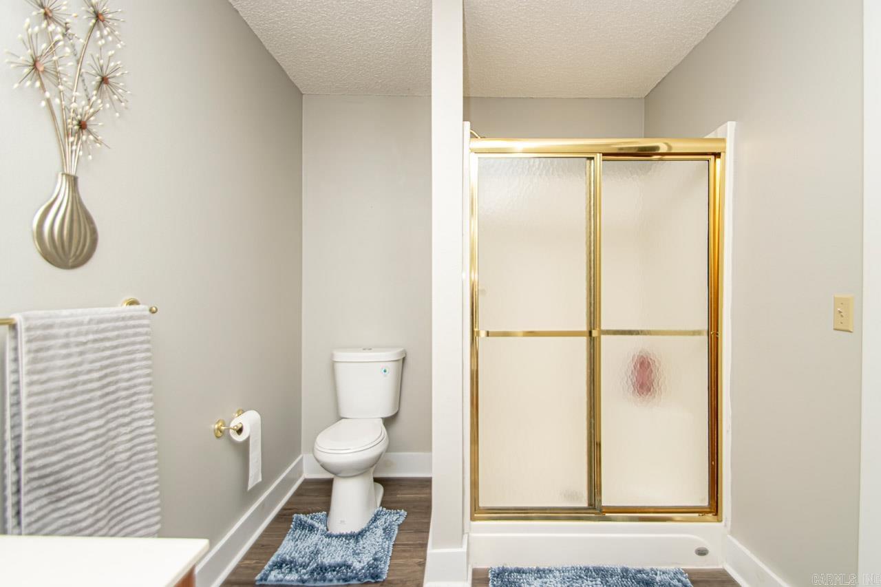 SHADY MEADOWS - Residential