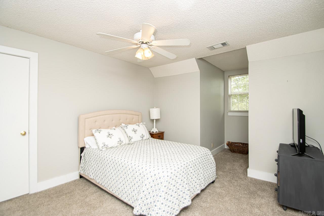 SHADY MEADOWS - Residential