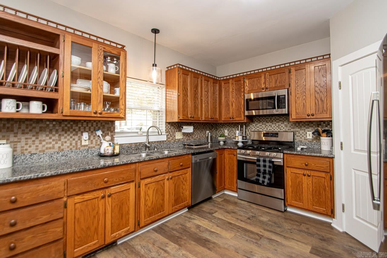 SHADY MEADOWS - Residential