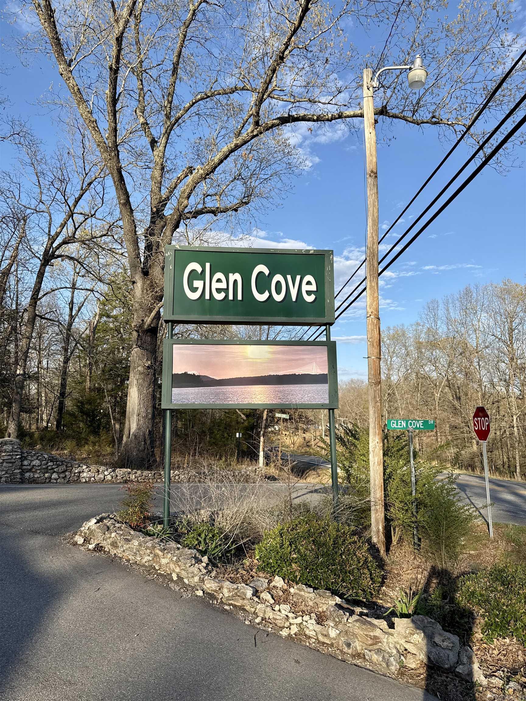 Glen Cove - Land