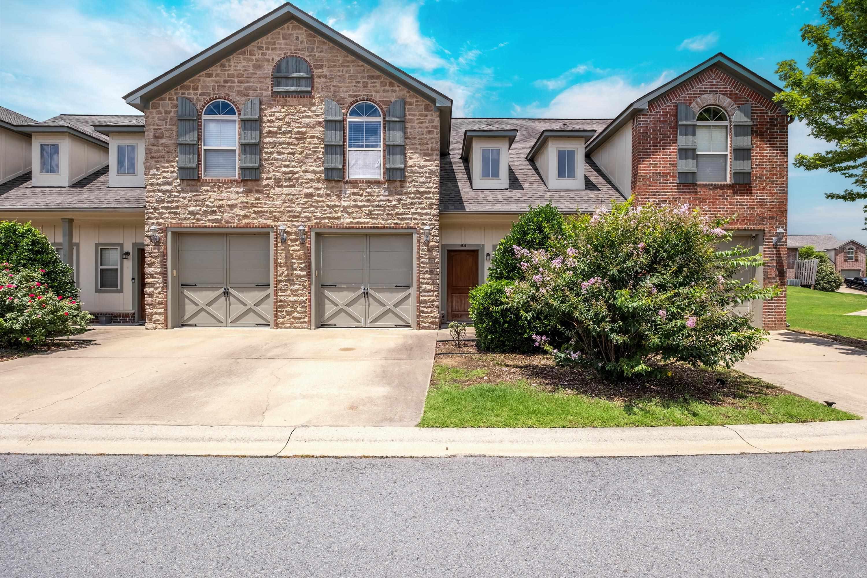 Wonderful townhome project in Maumelle. Under new ownership. New roofs and exterior being painted. LVP flooring downstairs. Great room with gas log fireplace. Nice kitchen with granite counters, pretty stained cabinets, built in microwave, quality stove and dishwasher. Low HOA dues. Enjoy the Club House, Pool and Work Out Room. Single car garage. Enjoy hassle free and low maintenance living. Walking distance to Lake Willastein. Other units also available. Floor plan is in Documents. $6000 in sellers concessions.