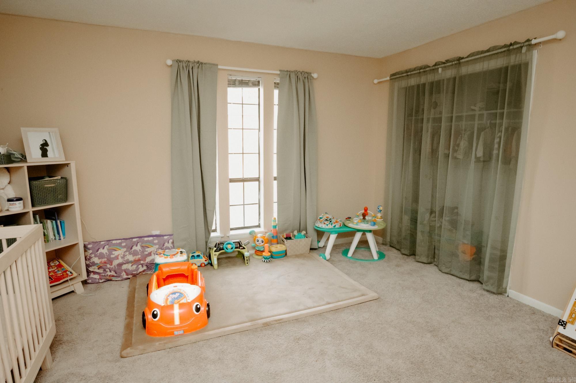 DARK FOREST PLACE - Residential