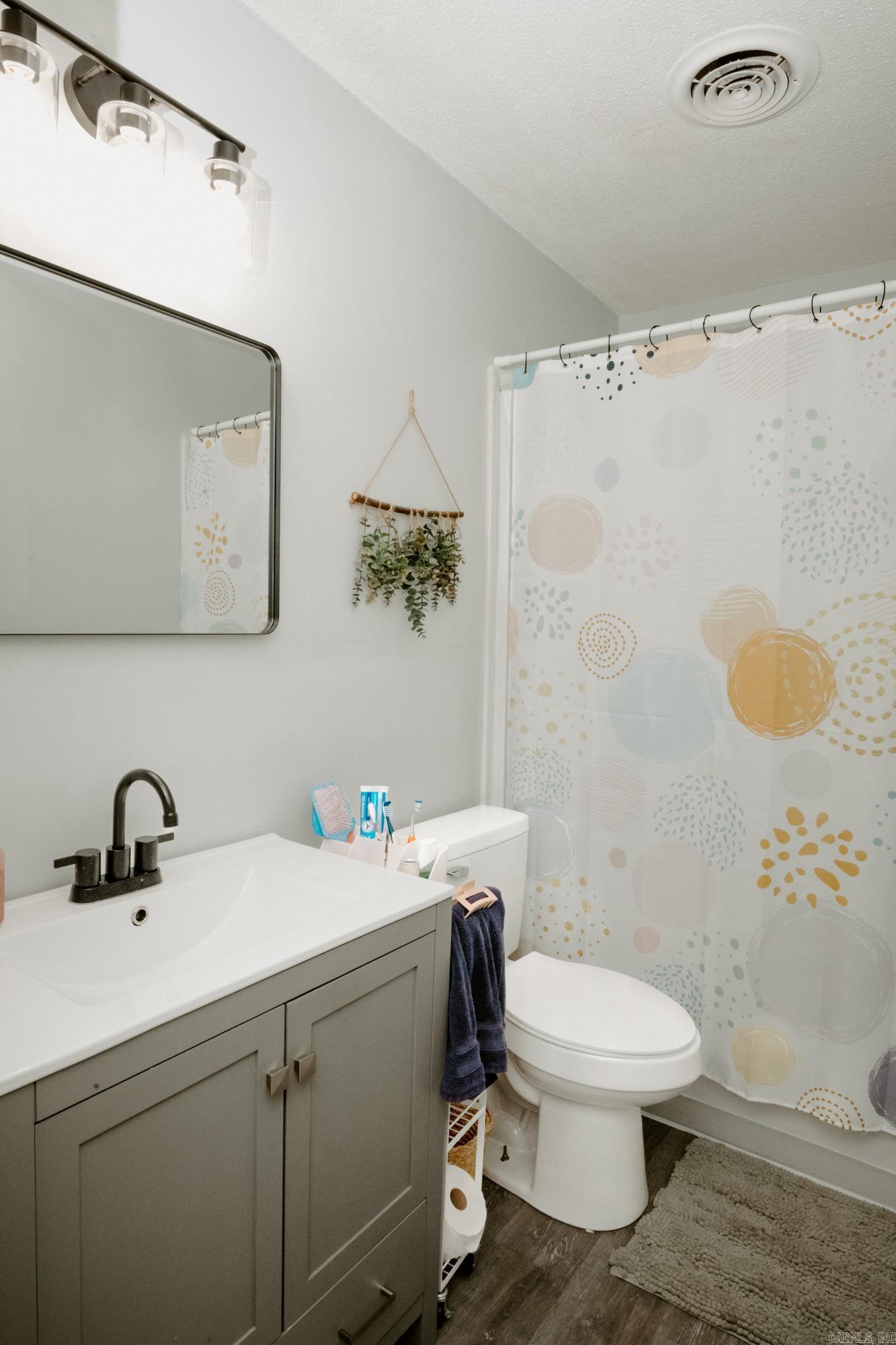 DARK FOREST PLACE - Residential