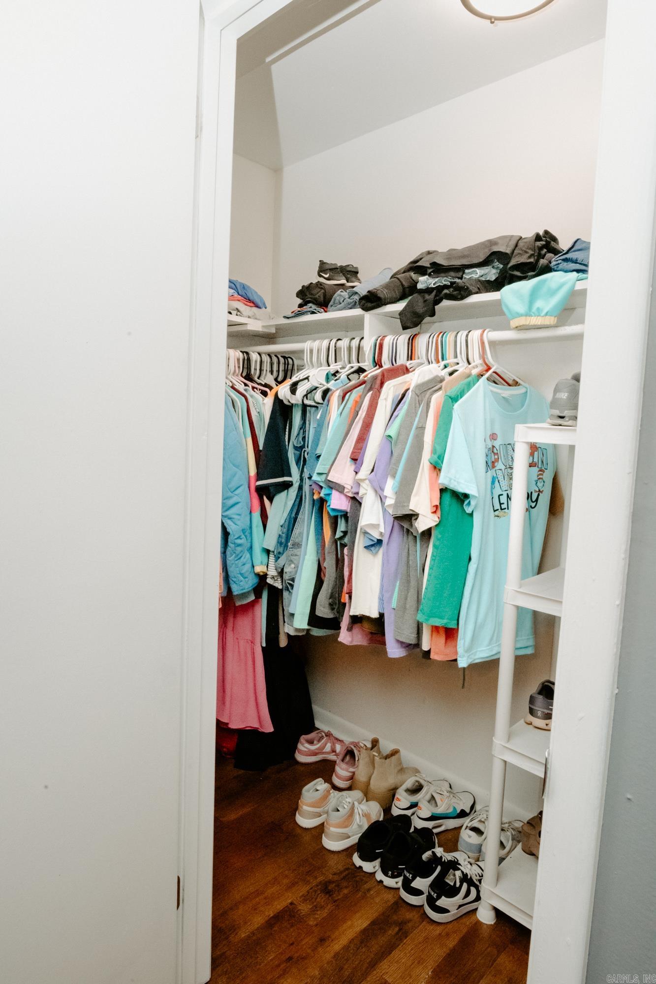 DARK FOREST PLACE - Residential