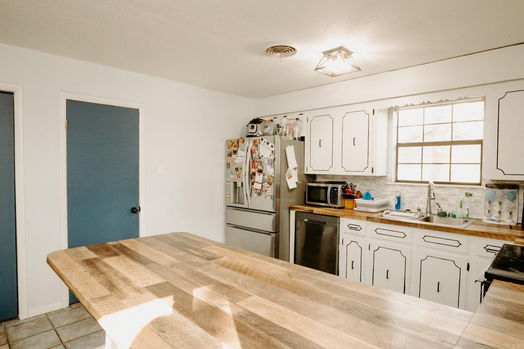 DARK FOREST PLACE - Residential