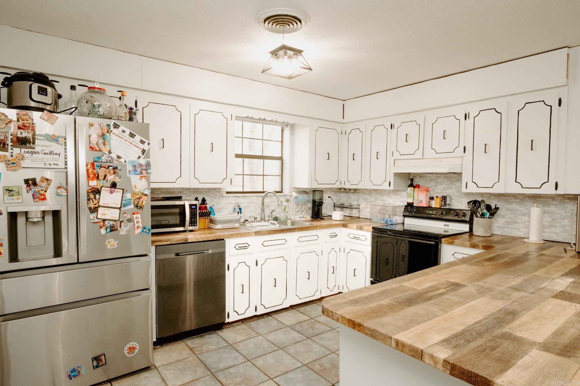 DARK FOREST PLACE - Residential