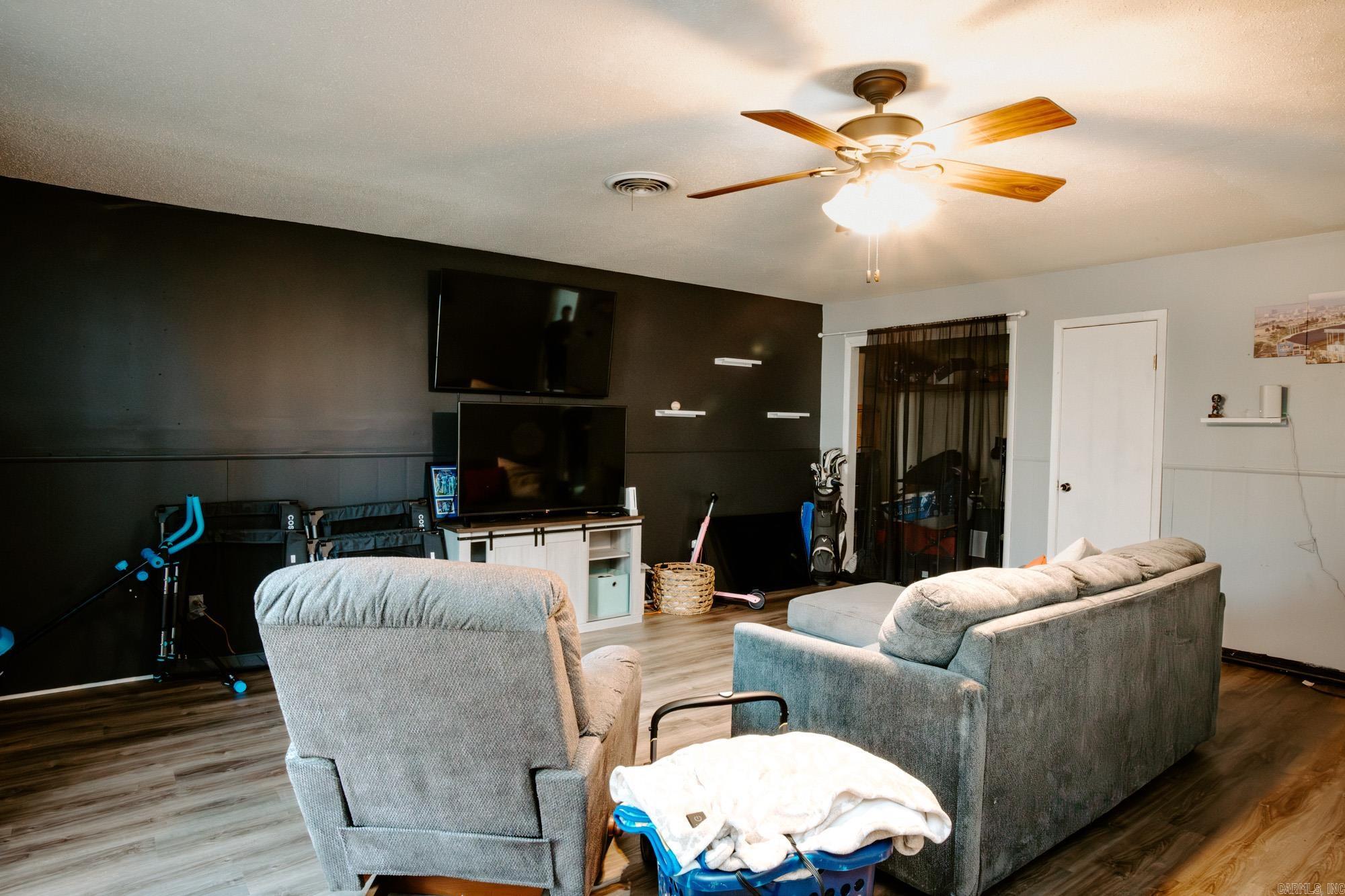 DARK FOREST PLACE - Residential