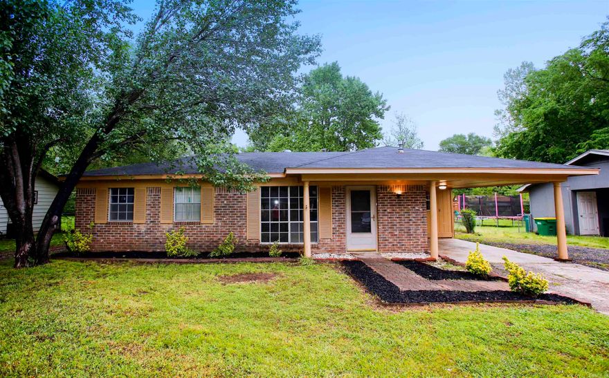 Cute 3BD/1BA in the quiet area of Sherwood that is waiting for you to call home. Luxury vinyl flooring in the living room. Granite countertops in kitchen. Eat-in-kitchen perfect for enjoying meals with family or friends. Good size yard perfect for anyone with kids or pets. This property is managed by Hoffman Team so beware of scammers - we will never ask you to Cashapp us money. The lease for this property is for 18 months to 2 years with a 3% increase after the first year. Income must be 3x the amount of rent. Deposit, first month’s rent, and the $50 administration fee due before move in. This property does not accept section 8.