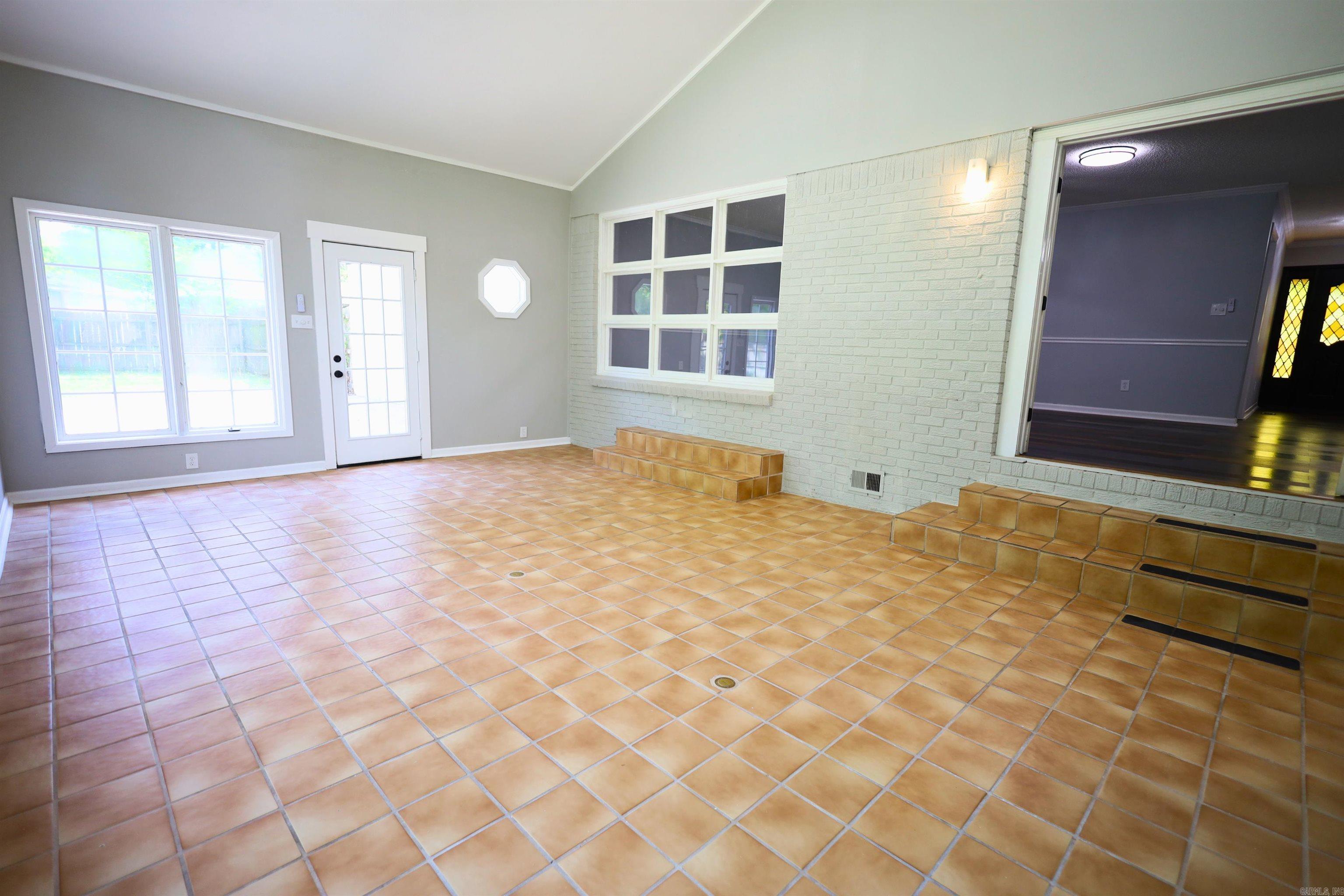 POINSETT LUMBER & MFG CO 4TH - Residential