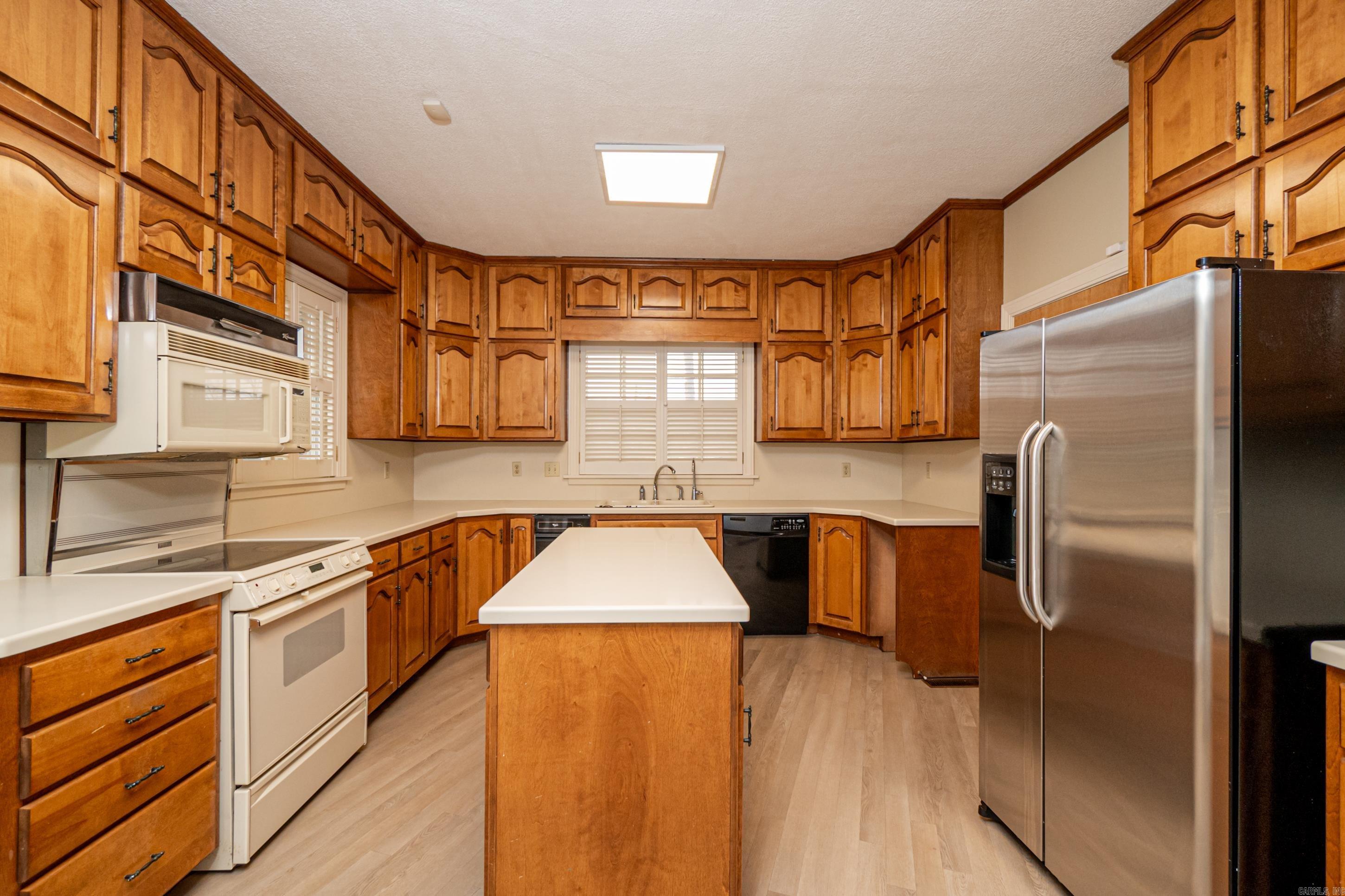 COMBS 2ND - Residential