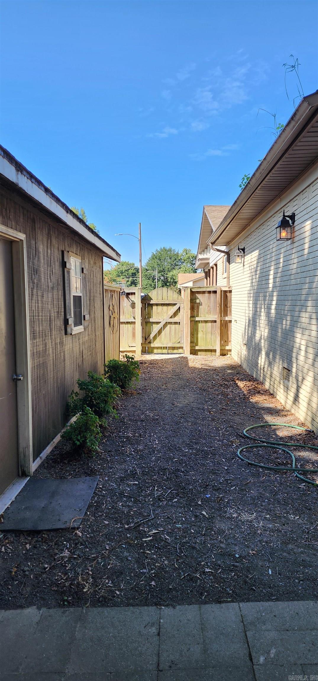 Metes & Bounds - Residential