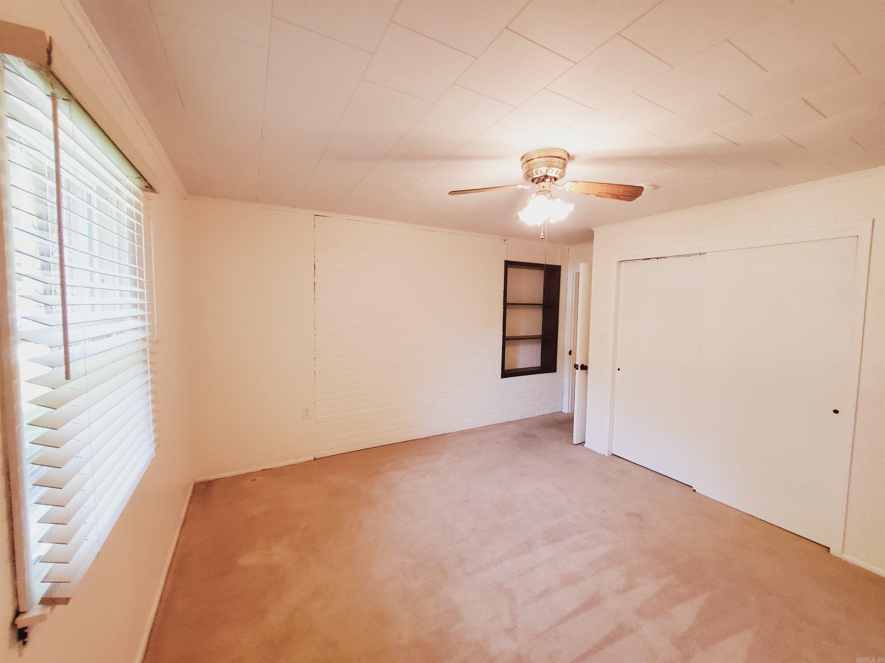 M&B PIGGOTT 2-20-8 - Residential