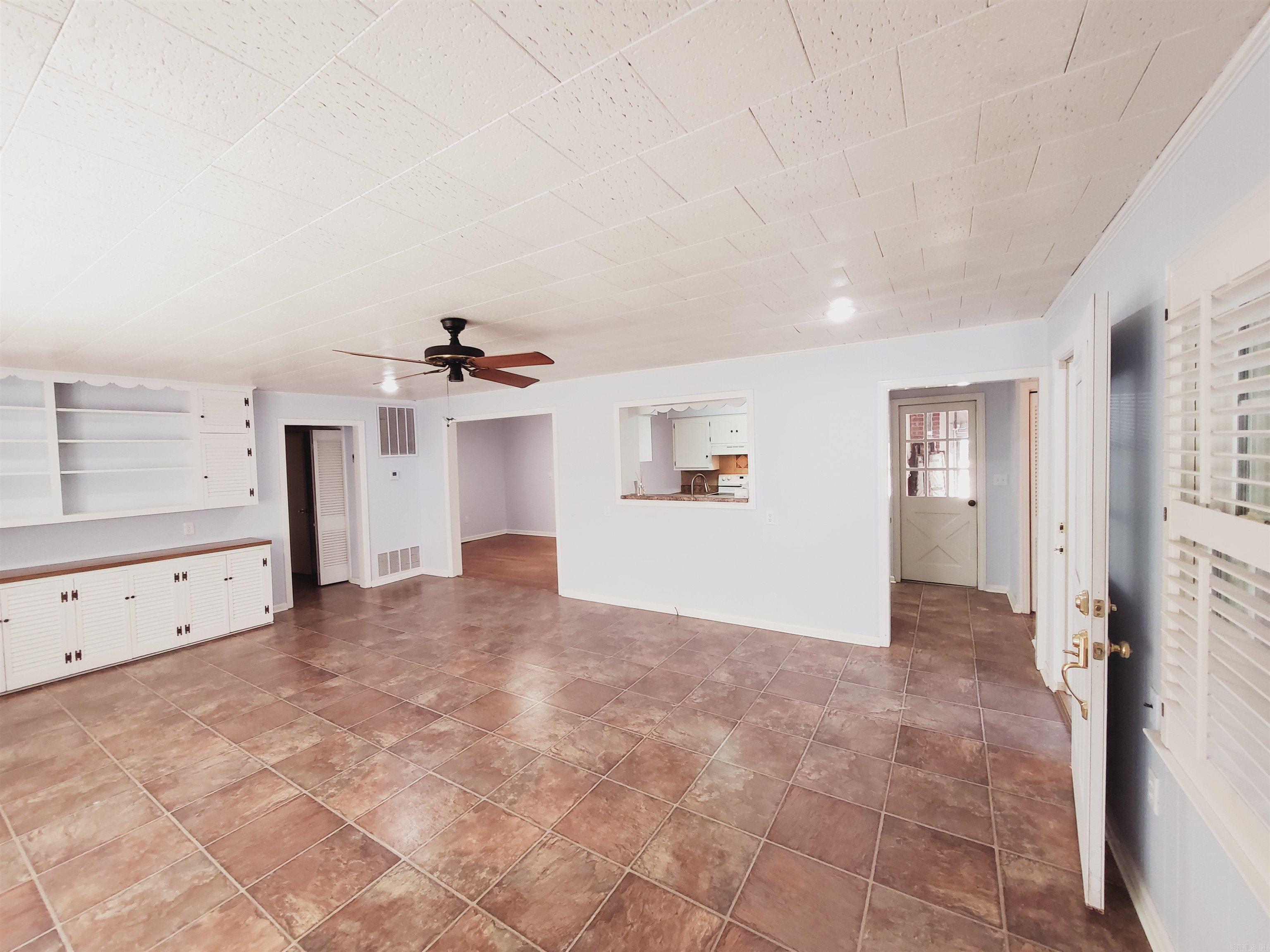 M&B PIGGOTT 2-20-8 - Residential