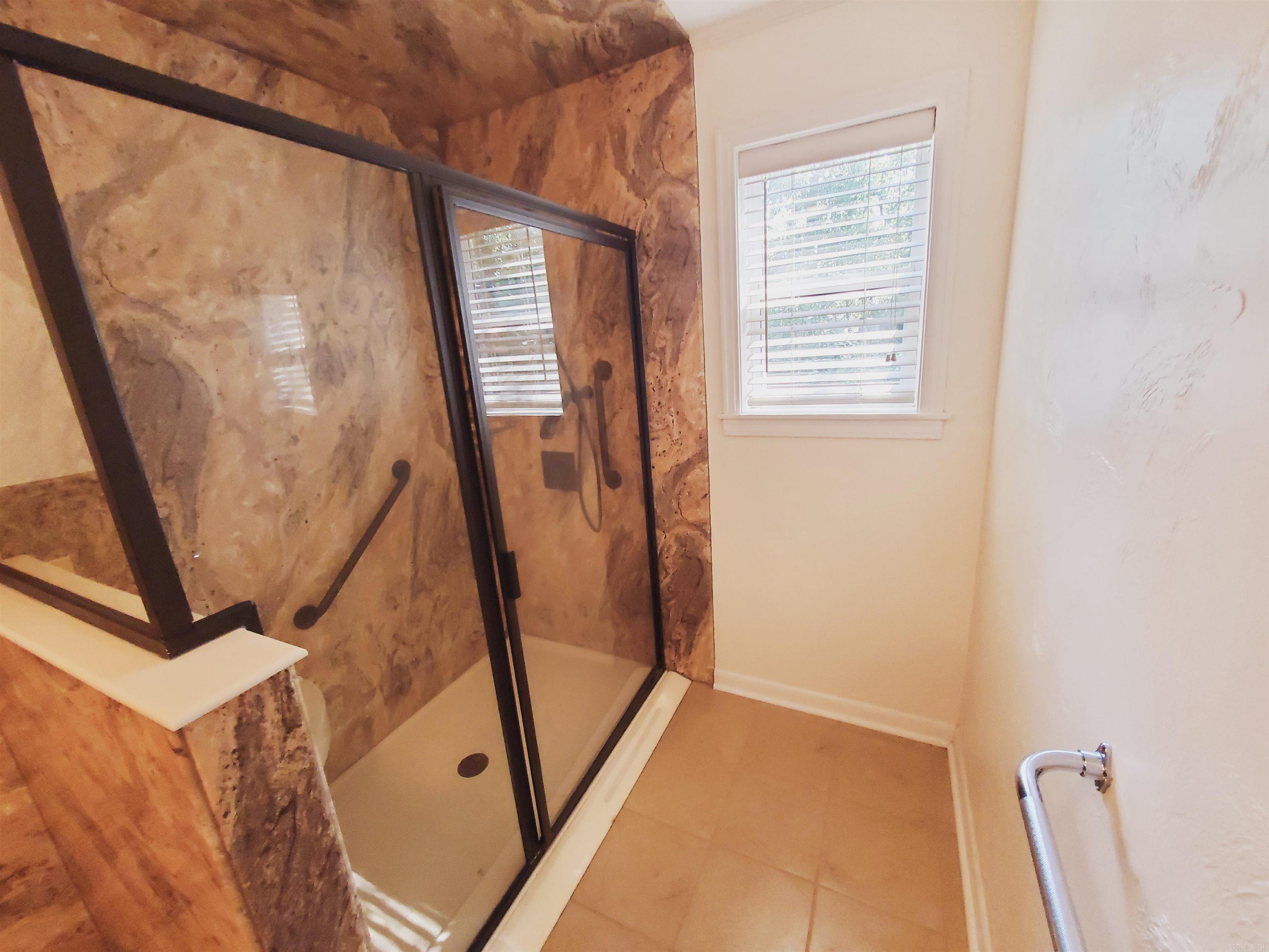 M&B PIGGOTT 2-20-8 - Residential