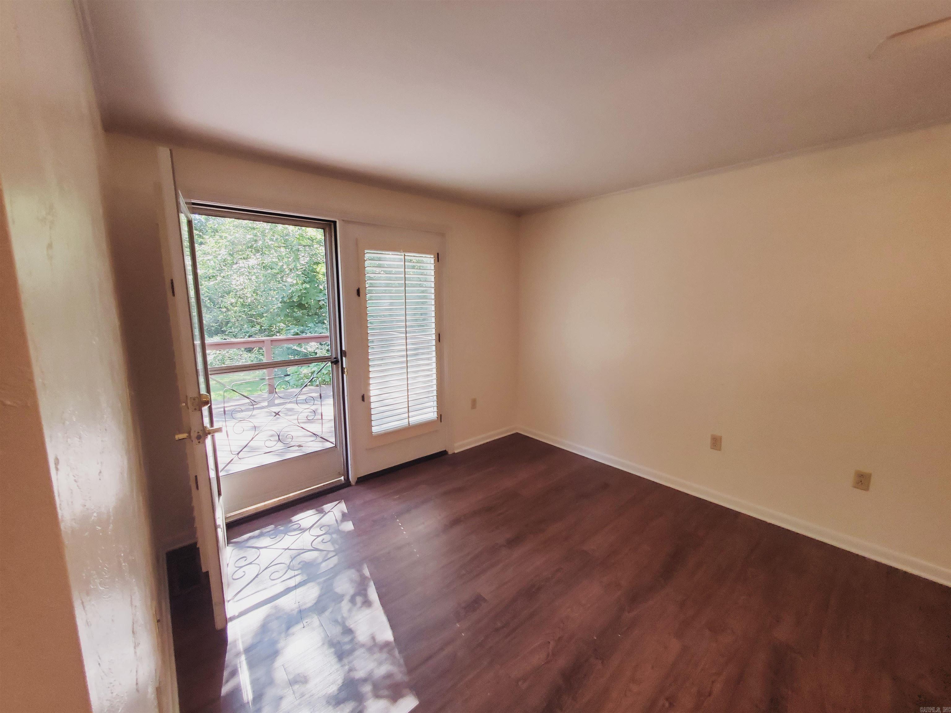 M&B PIGGOTT 2-20-8 - Residential