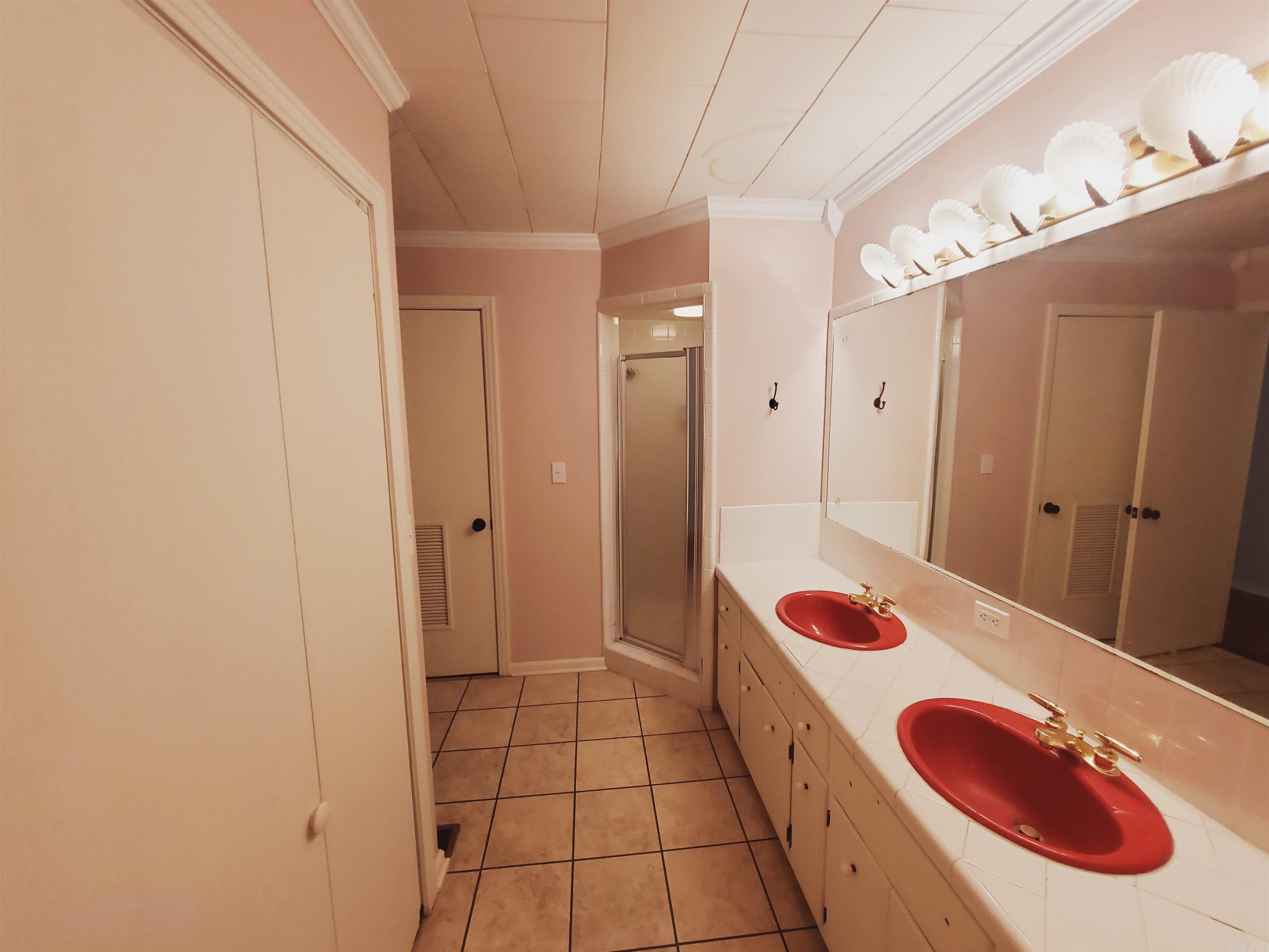 M&B PIGGOTT 2-20-8 - Residential