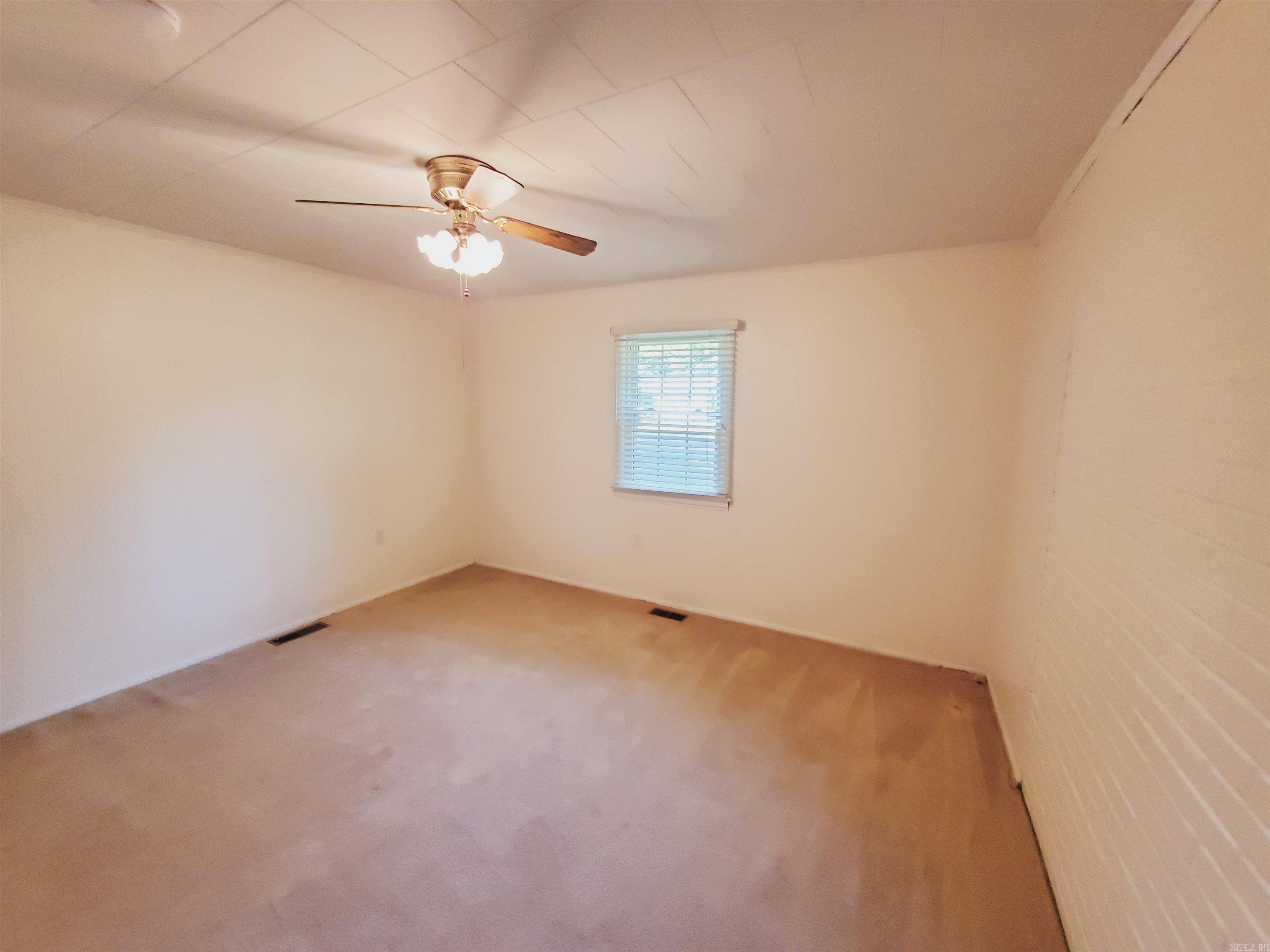 M&B PIGGOTT 2-20-8 - Residential