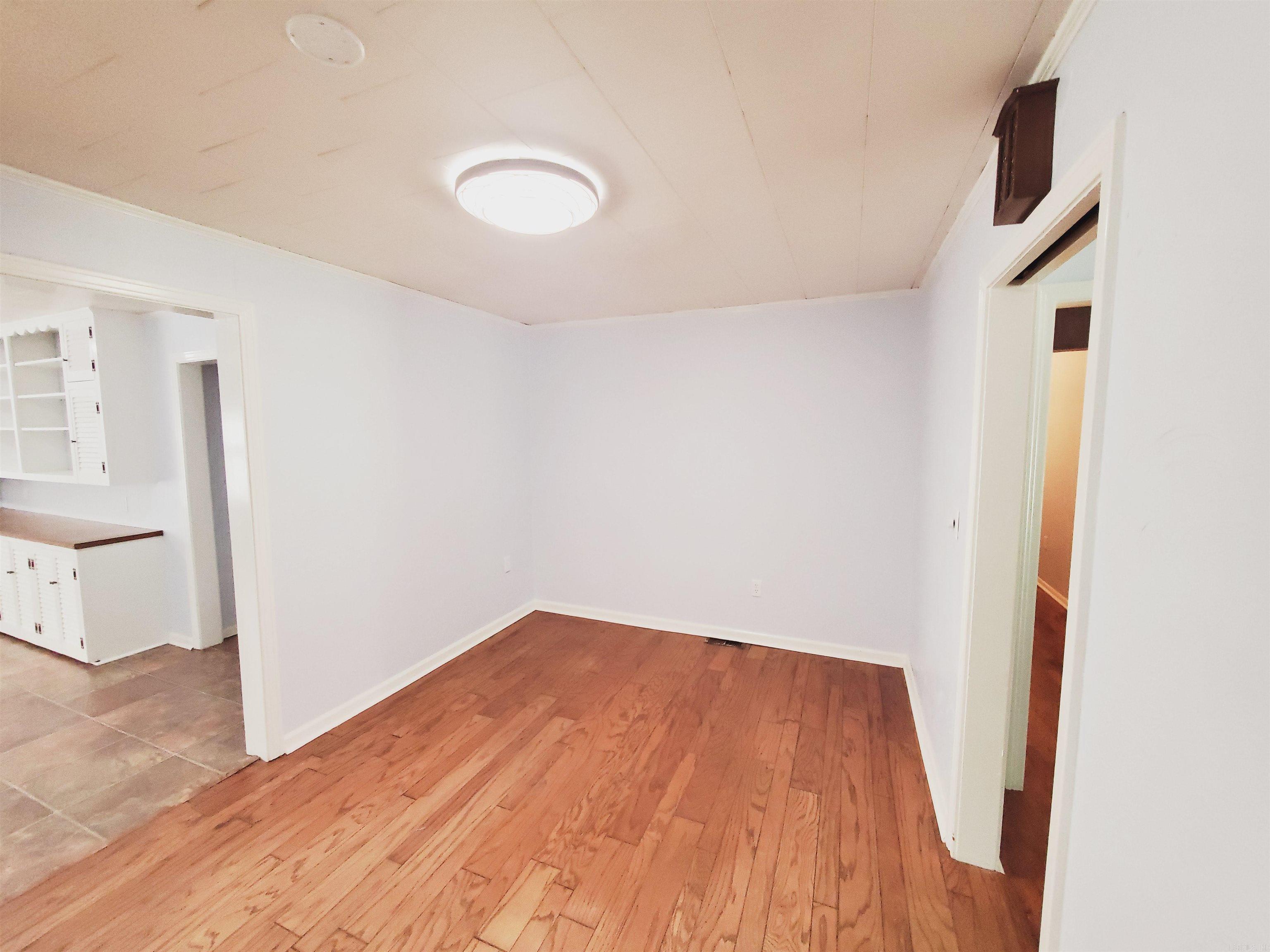 M&B PIGGOTT 2-20-8 - Residential