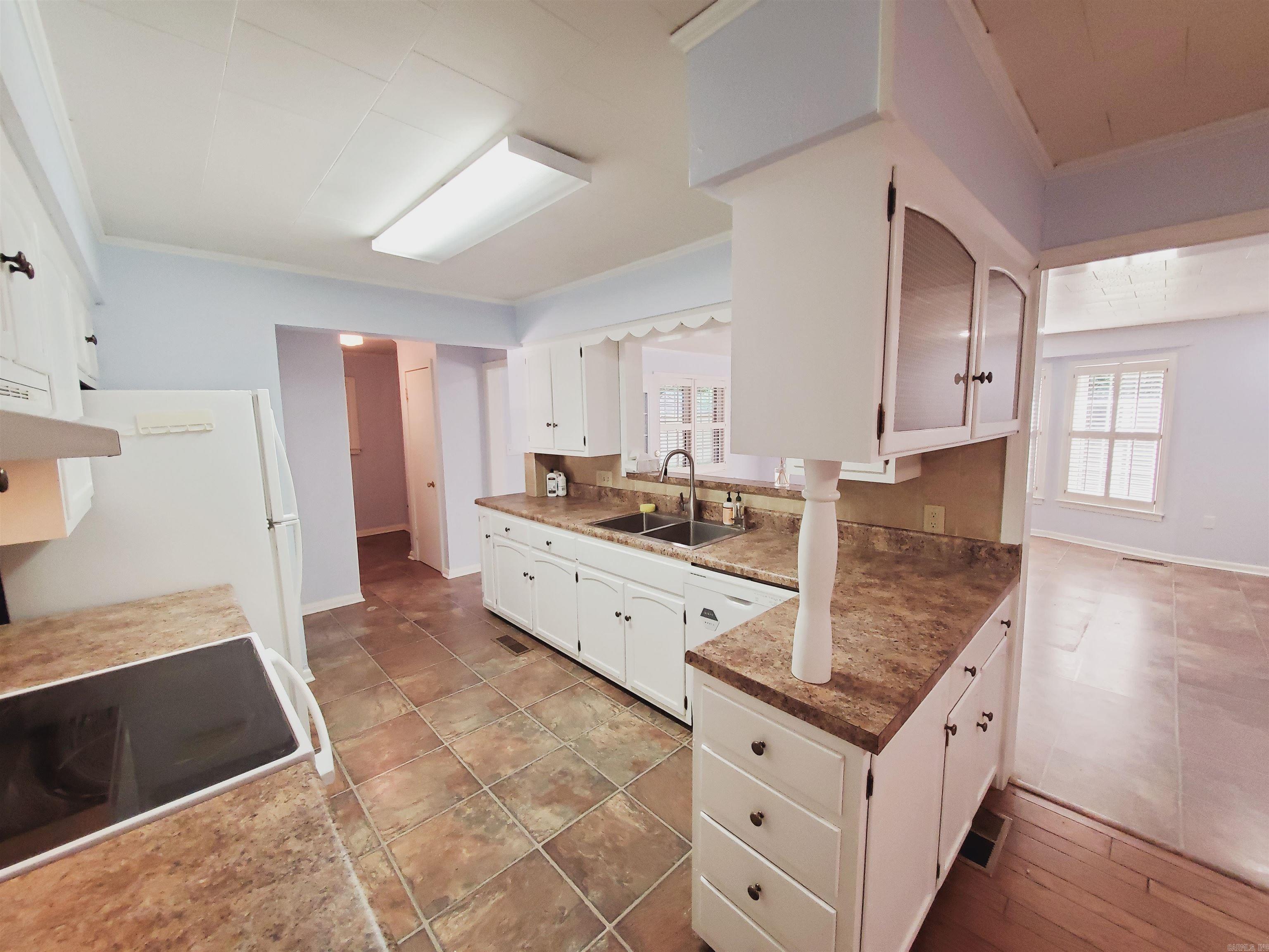 M&B PIGGOTT 2-20-8 - Residential
