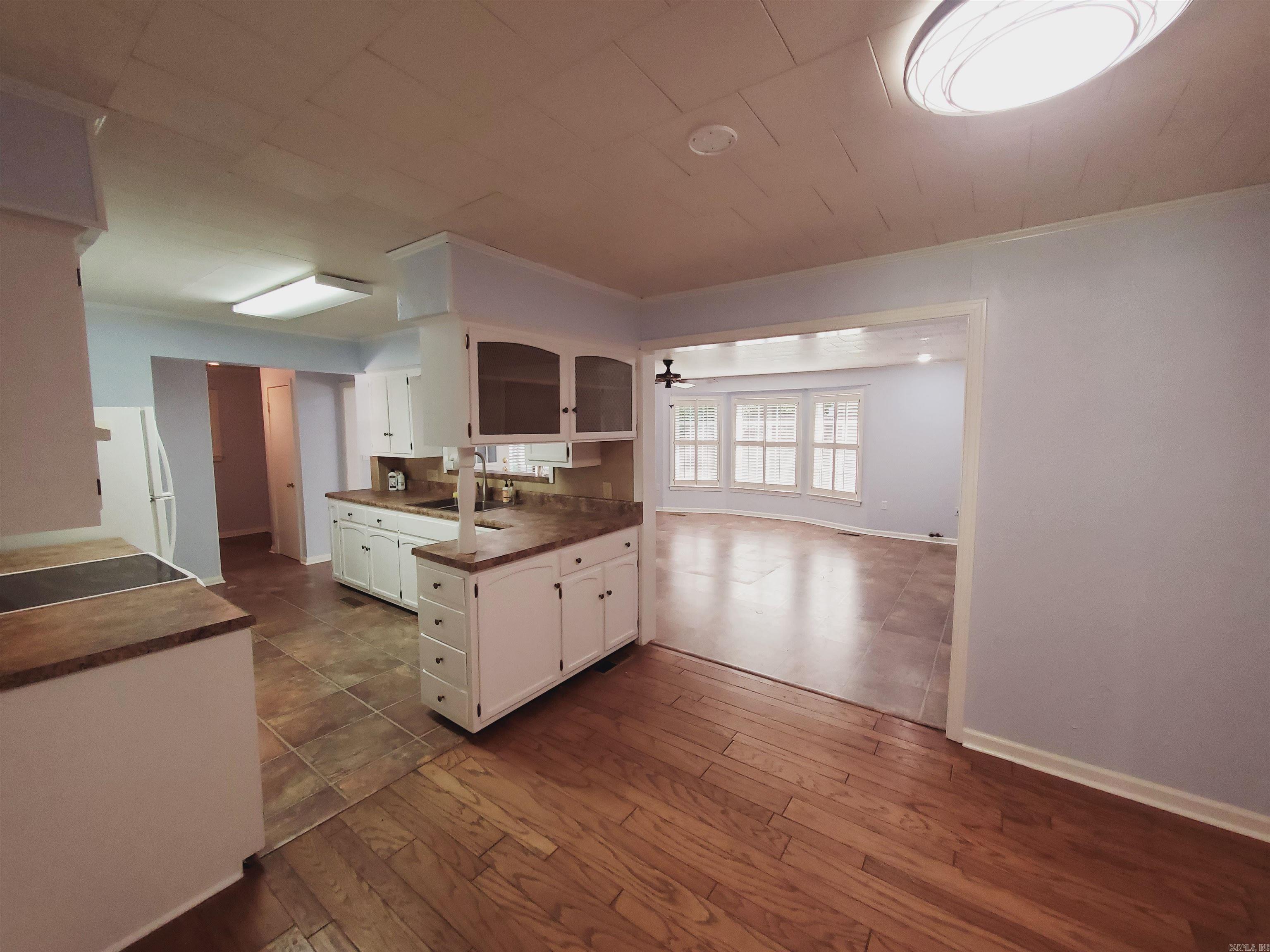 M&B PIGGOTT 2-20-8 - Residential