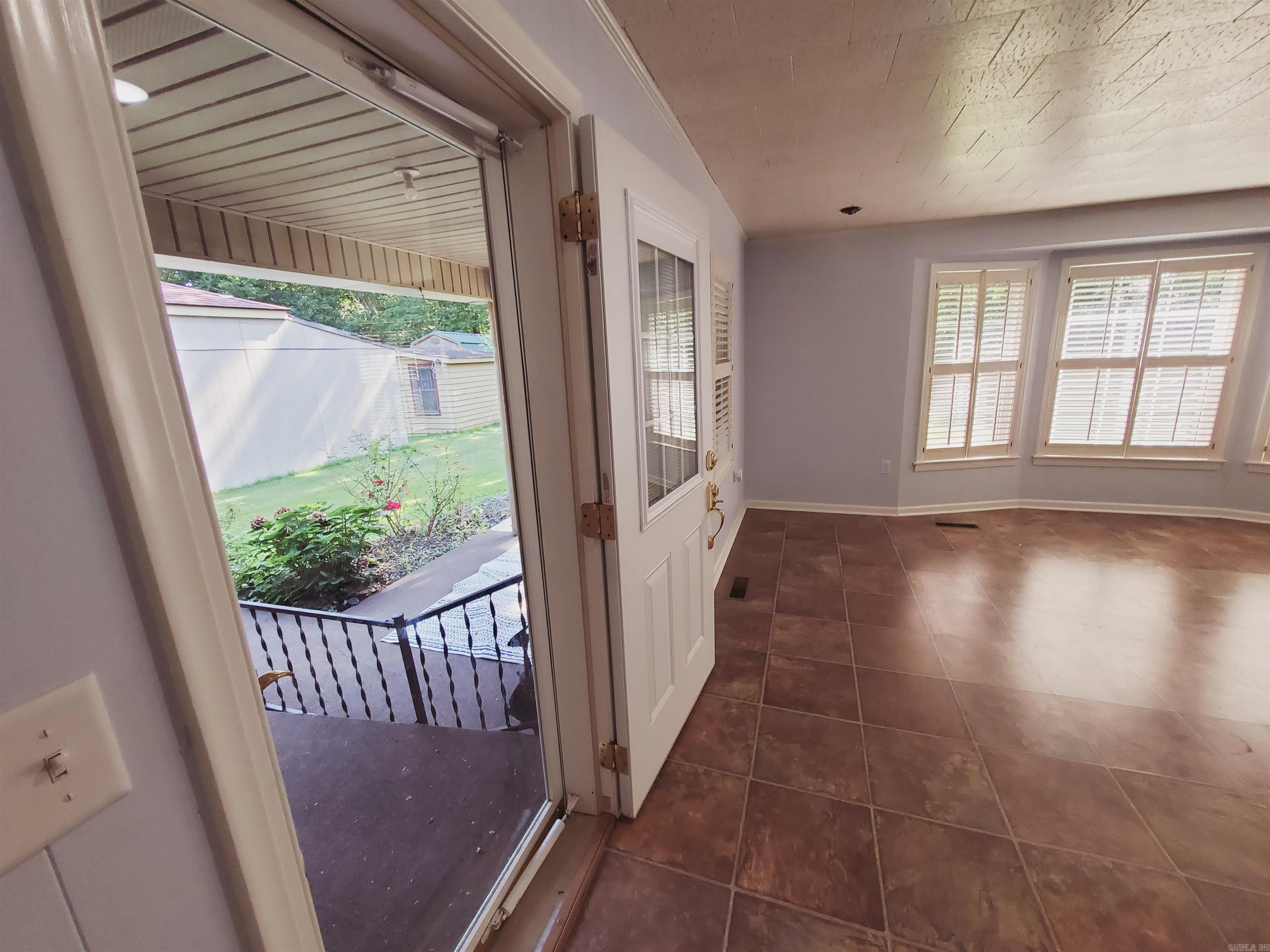 M&B PIGGOTT 2-20-8 - Residential
