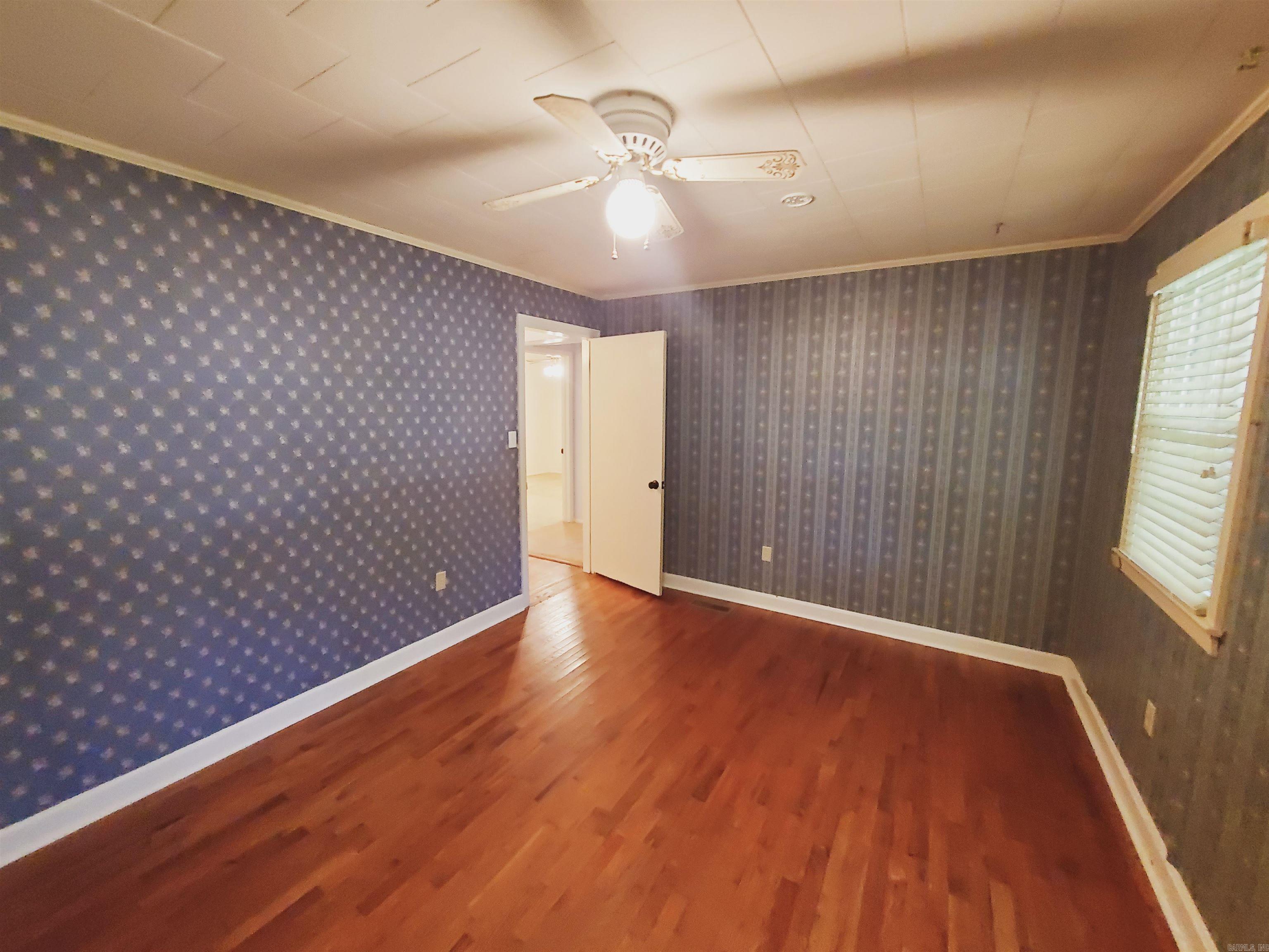 M&B PIGGOTT 2-20-8 - Residential