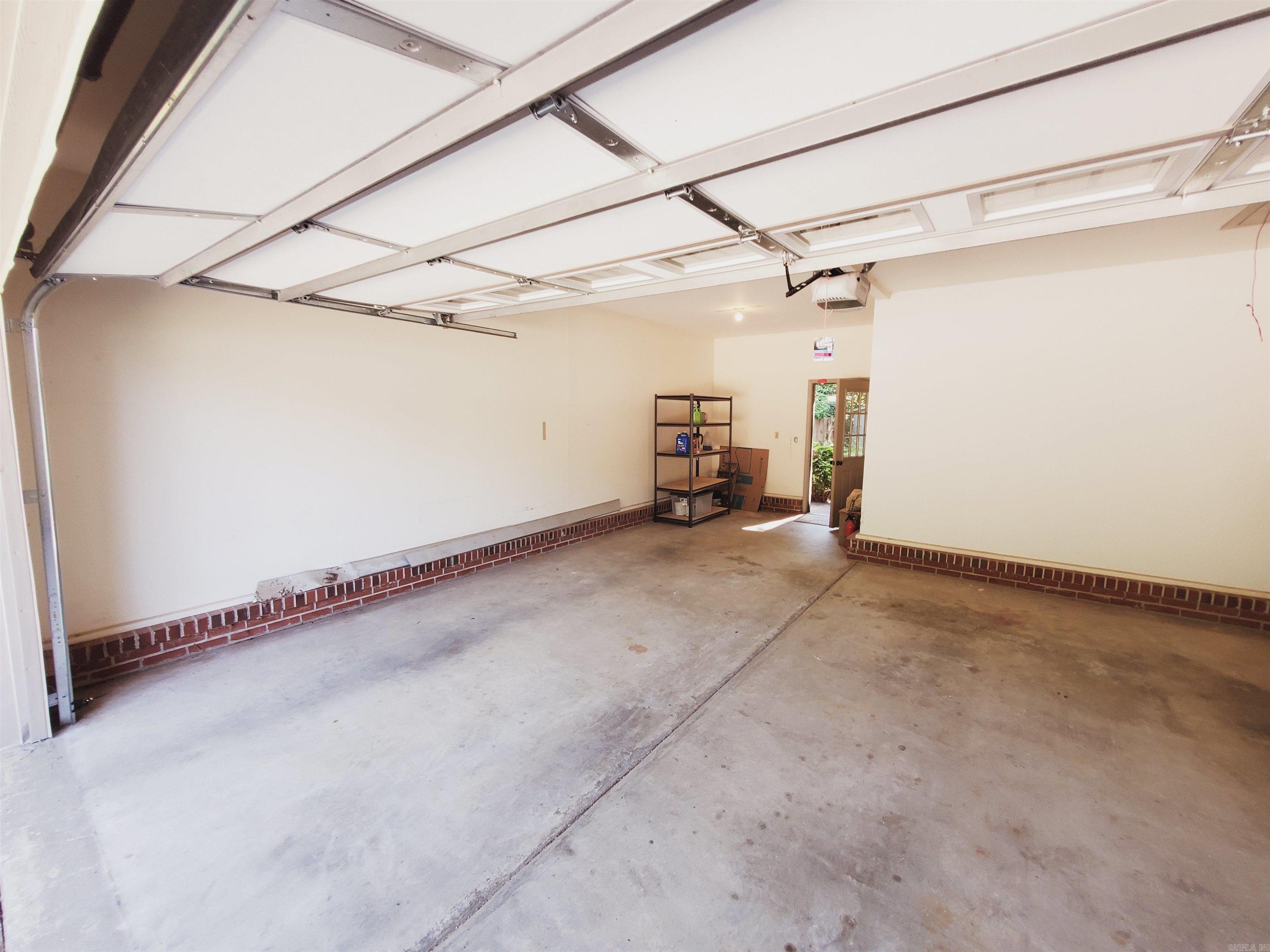 M&B PIGGOTT 2-20-8 - Residential