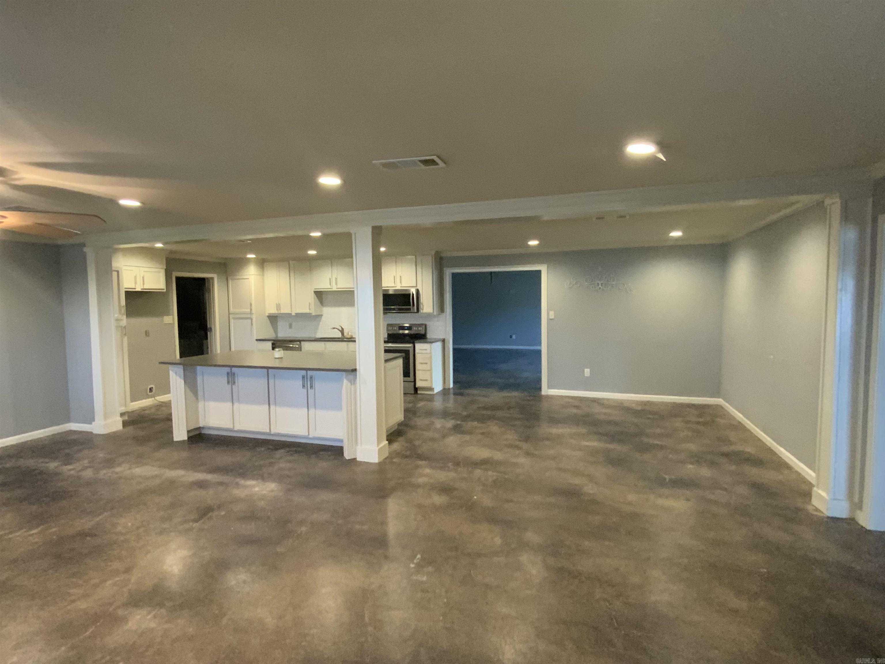 Riverside Park Section 2 - Residential