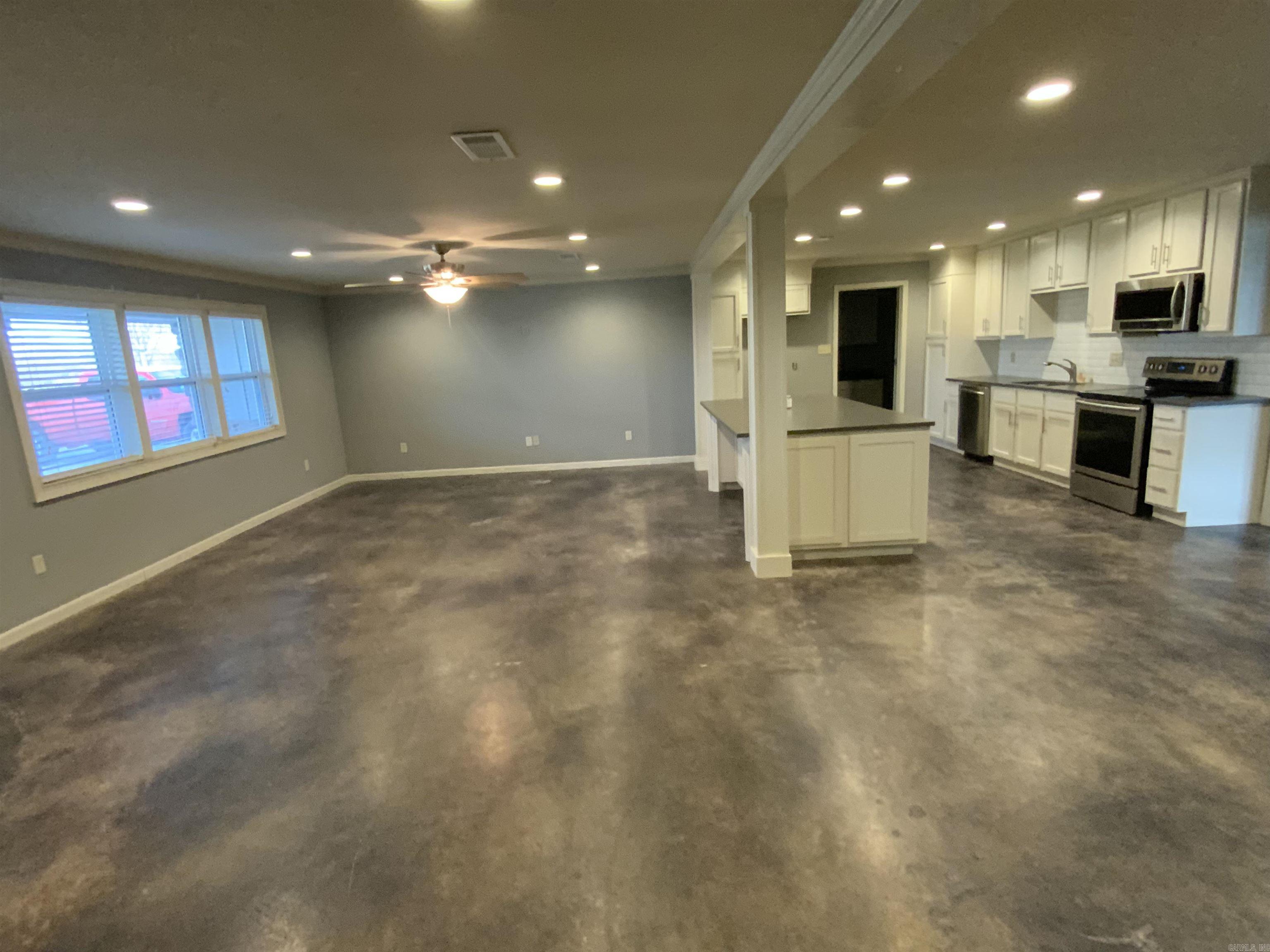 Riverside Park Section 2 - Residential