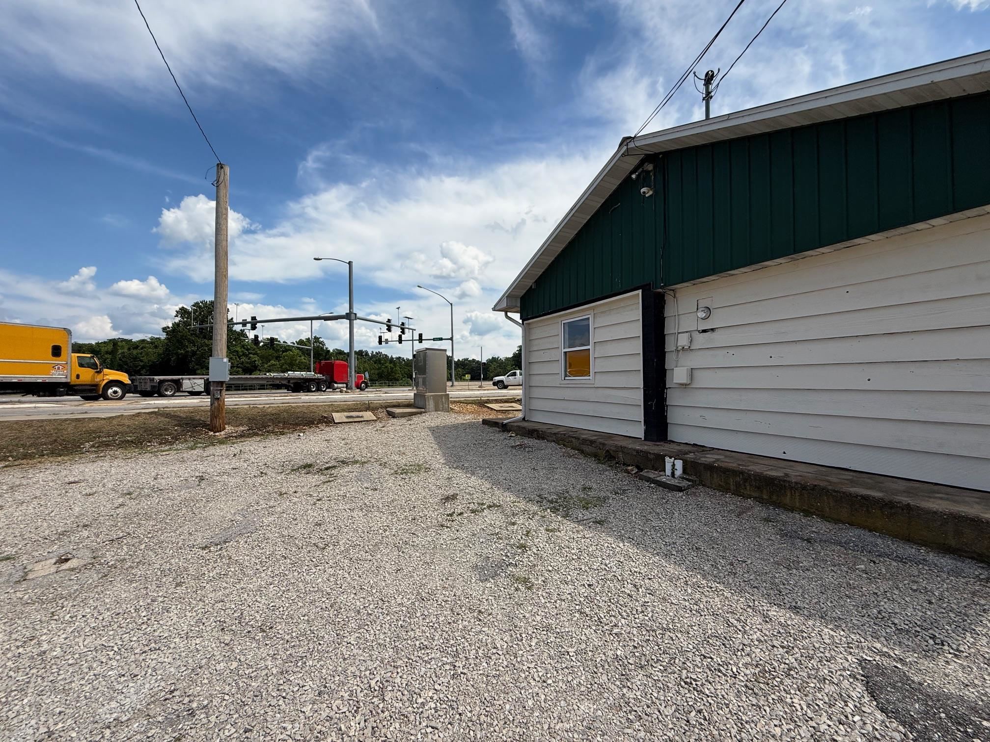 Mammoth Spring - Commercial Sale