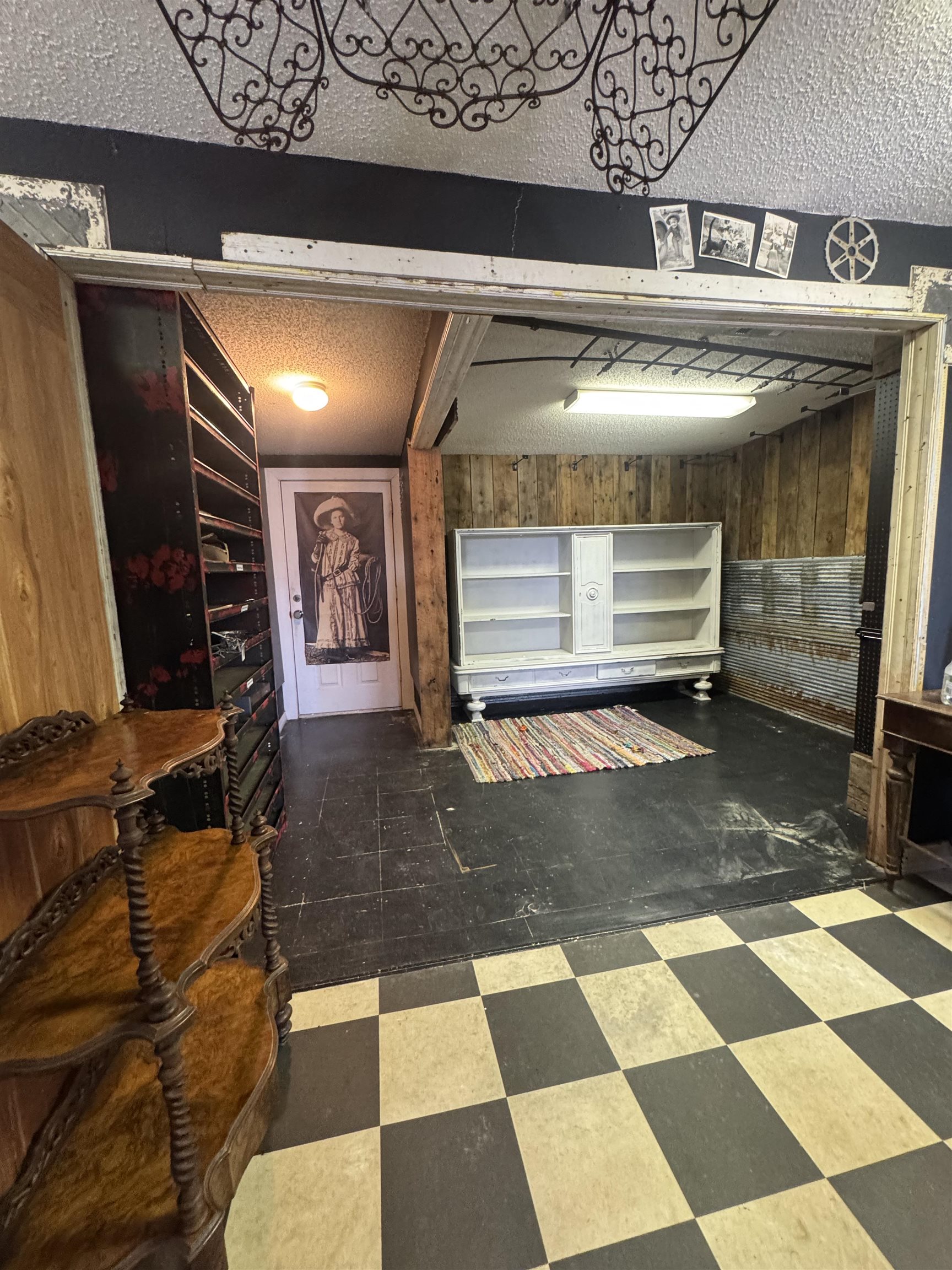 Mammoth Spring - Commercial Sale