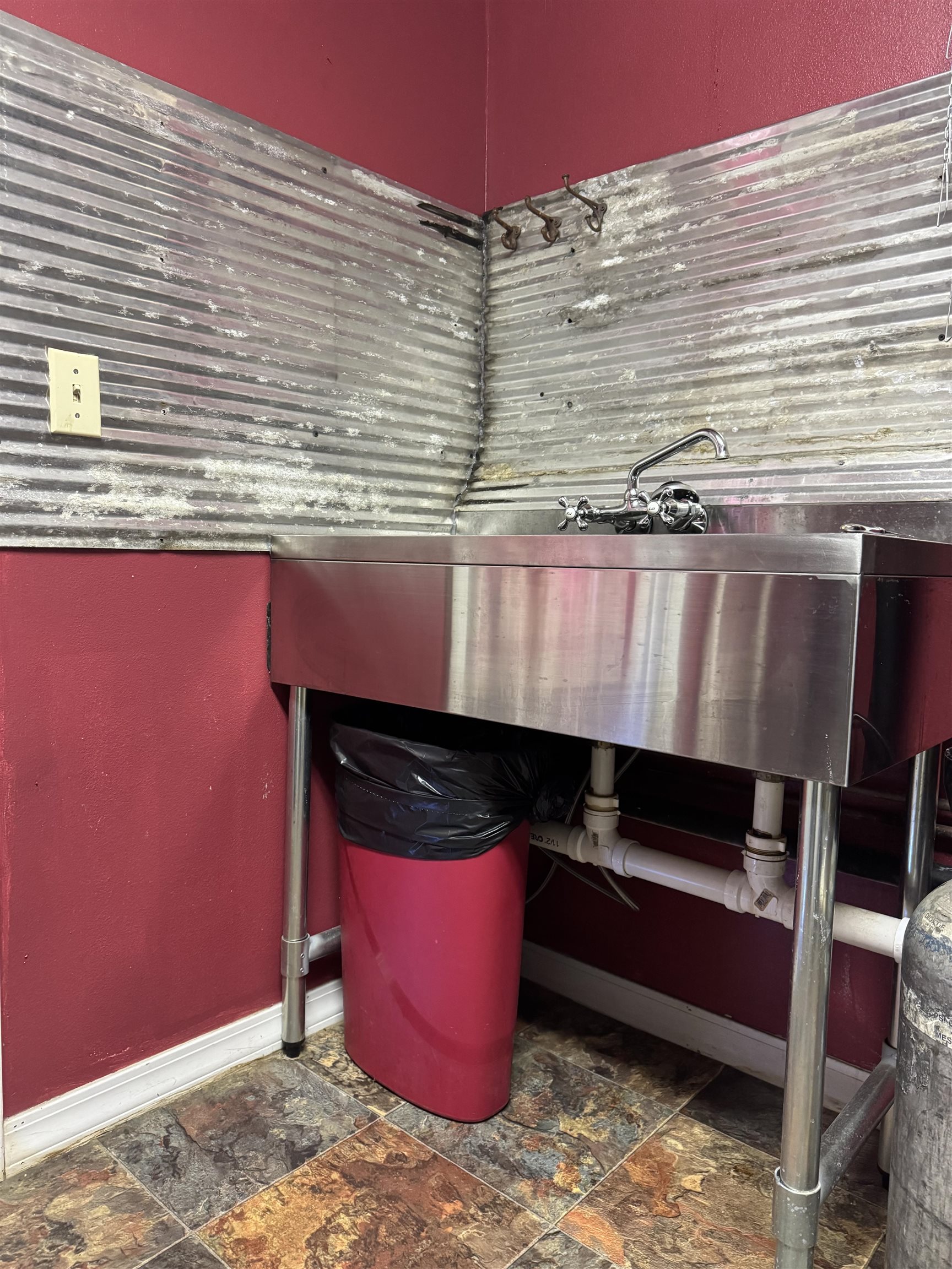 Mammoth Spring - Commercial Sale