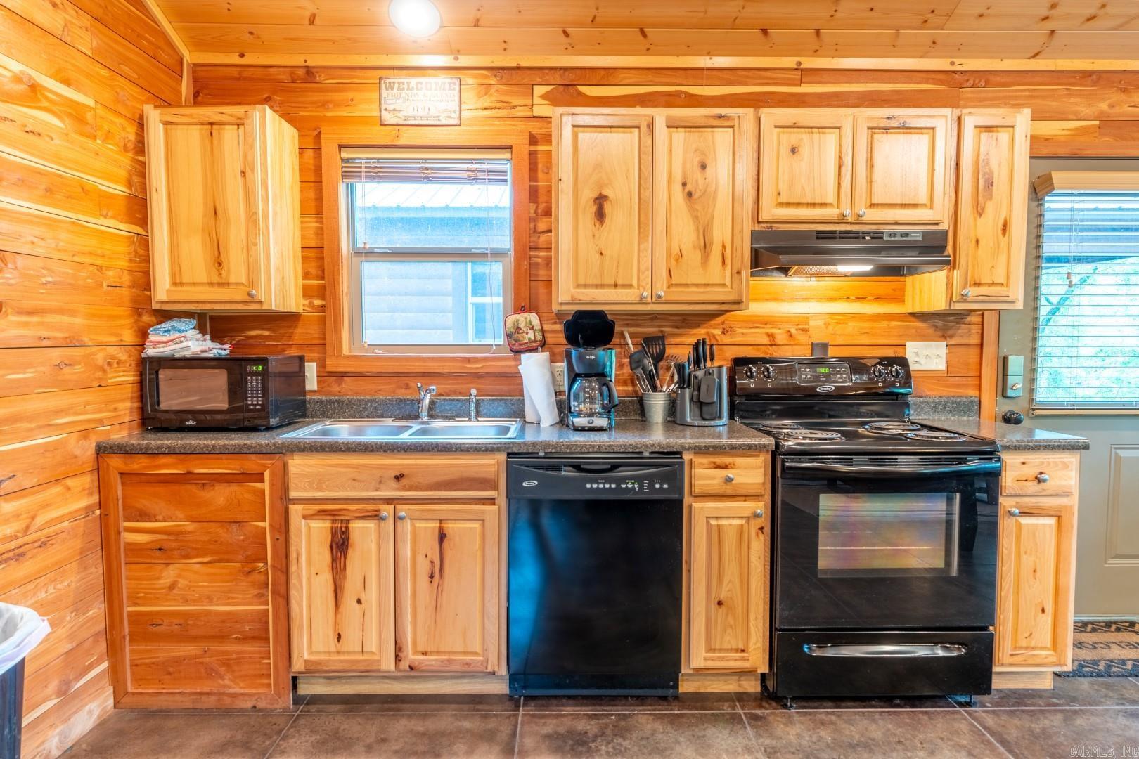 WINKLEY CROSSING - Residential