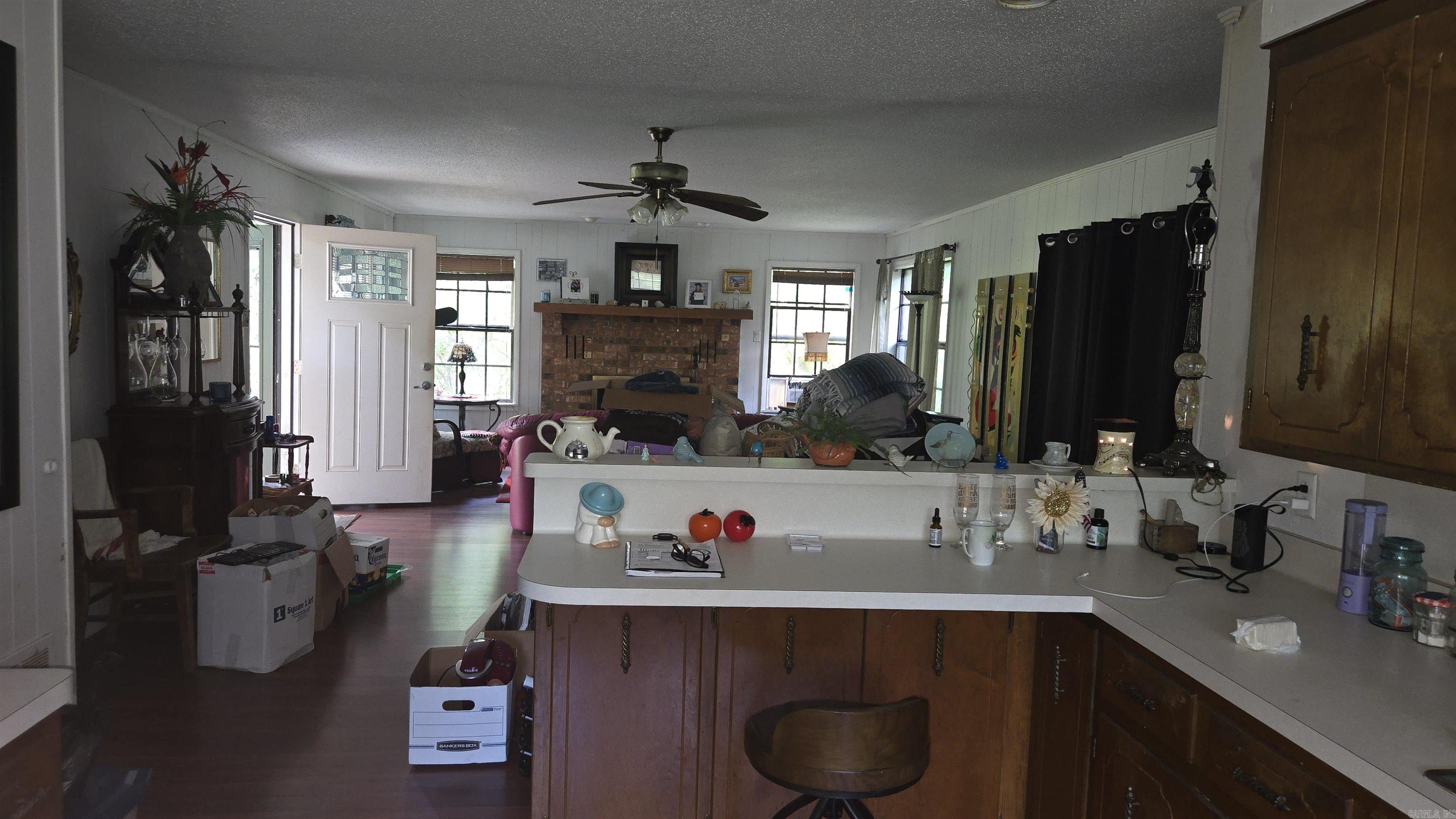GLAZY PEAU ACRES - Residential
