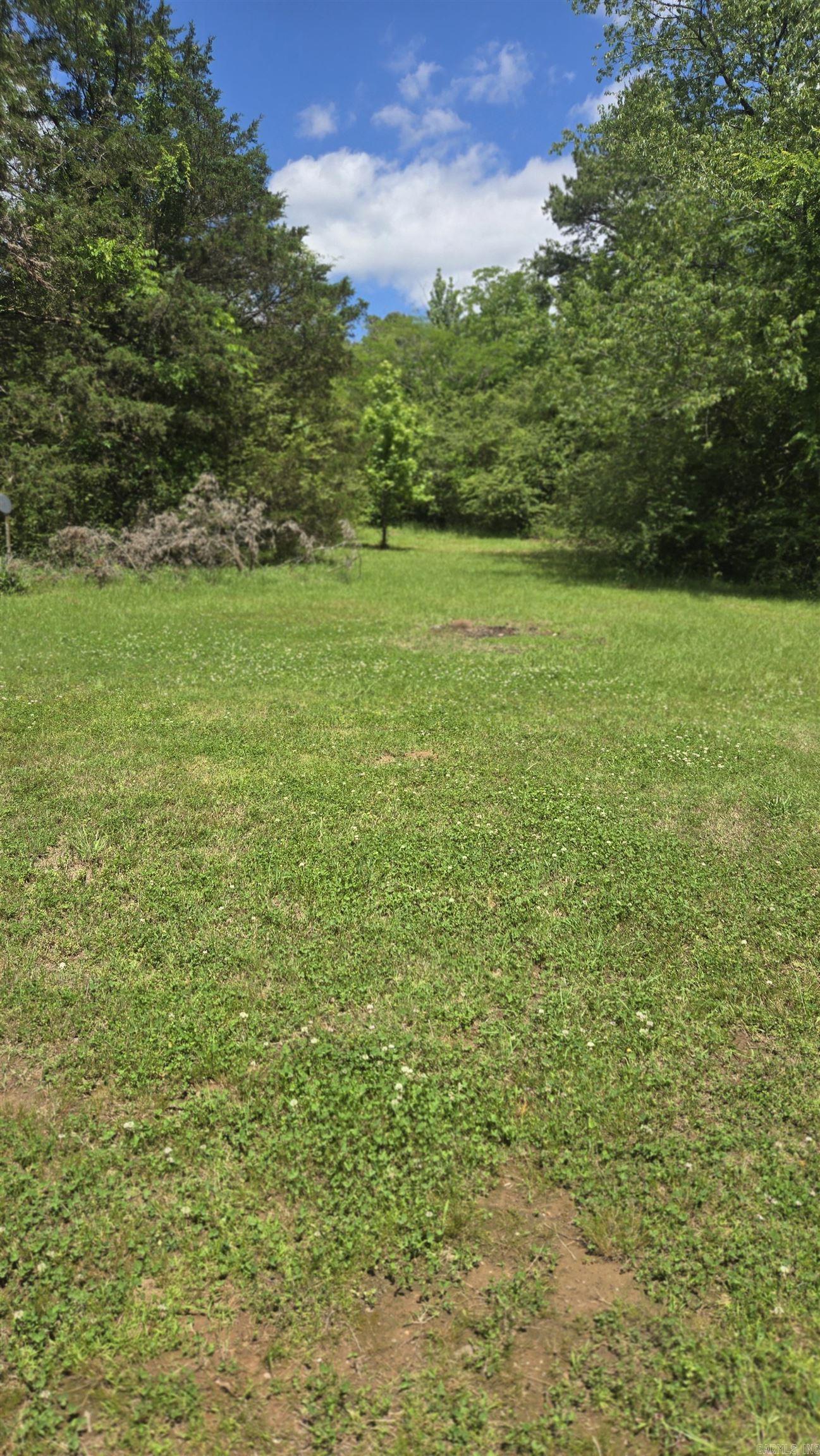 GLAZY PEAU ACRES - Residential