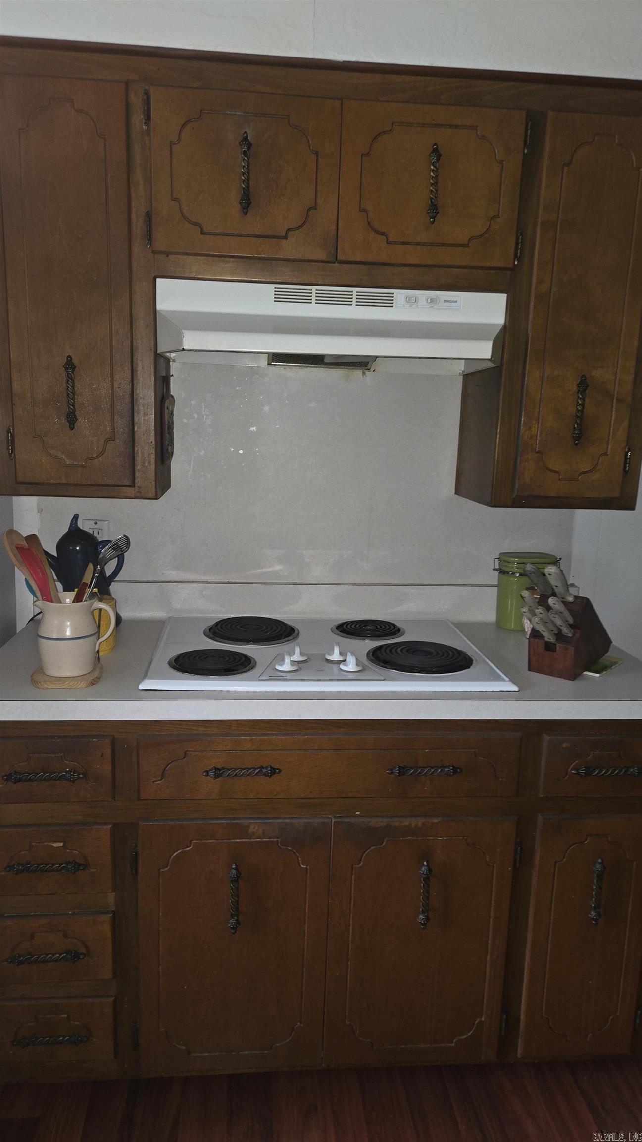 GLAZY PEAU ACRES - Residential