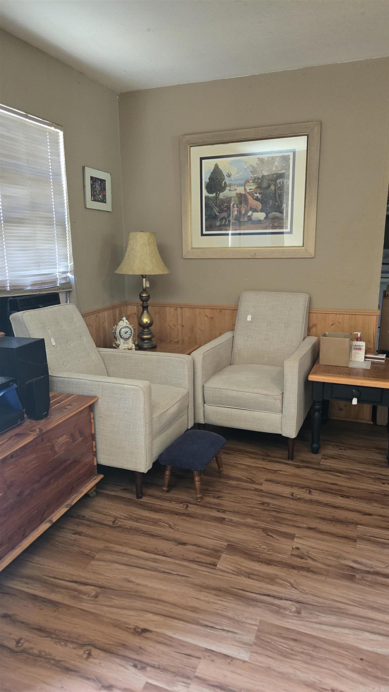 GLAZY PEAU ACRES - Residential