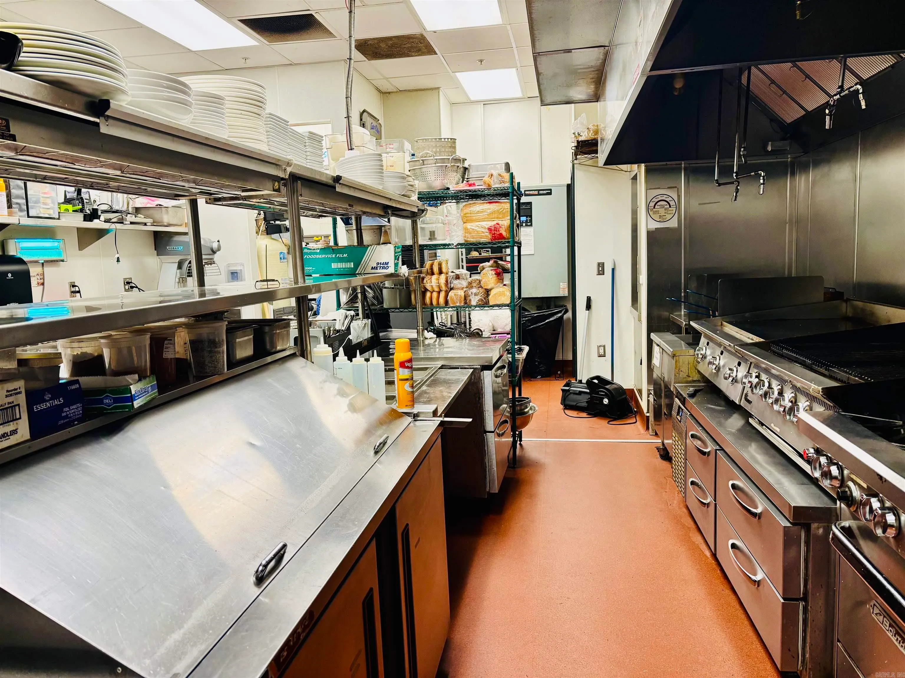 Lonoke, Arkansas 72086, United States, ,Commercial,Active,182938