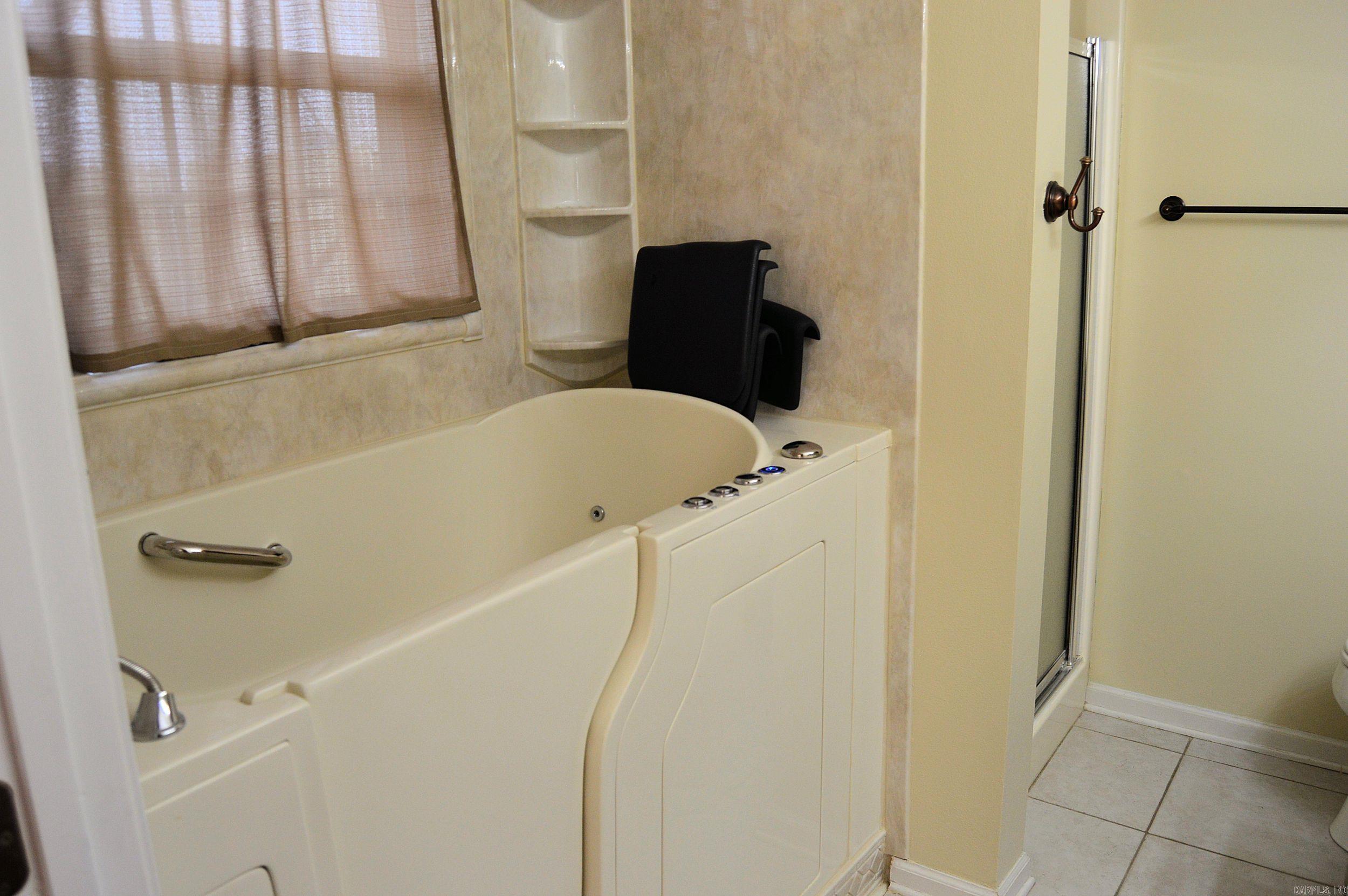 WASHINGTON RIDGE - Residential