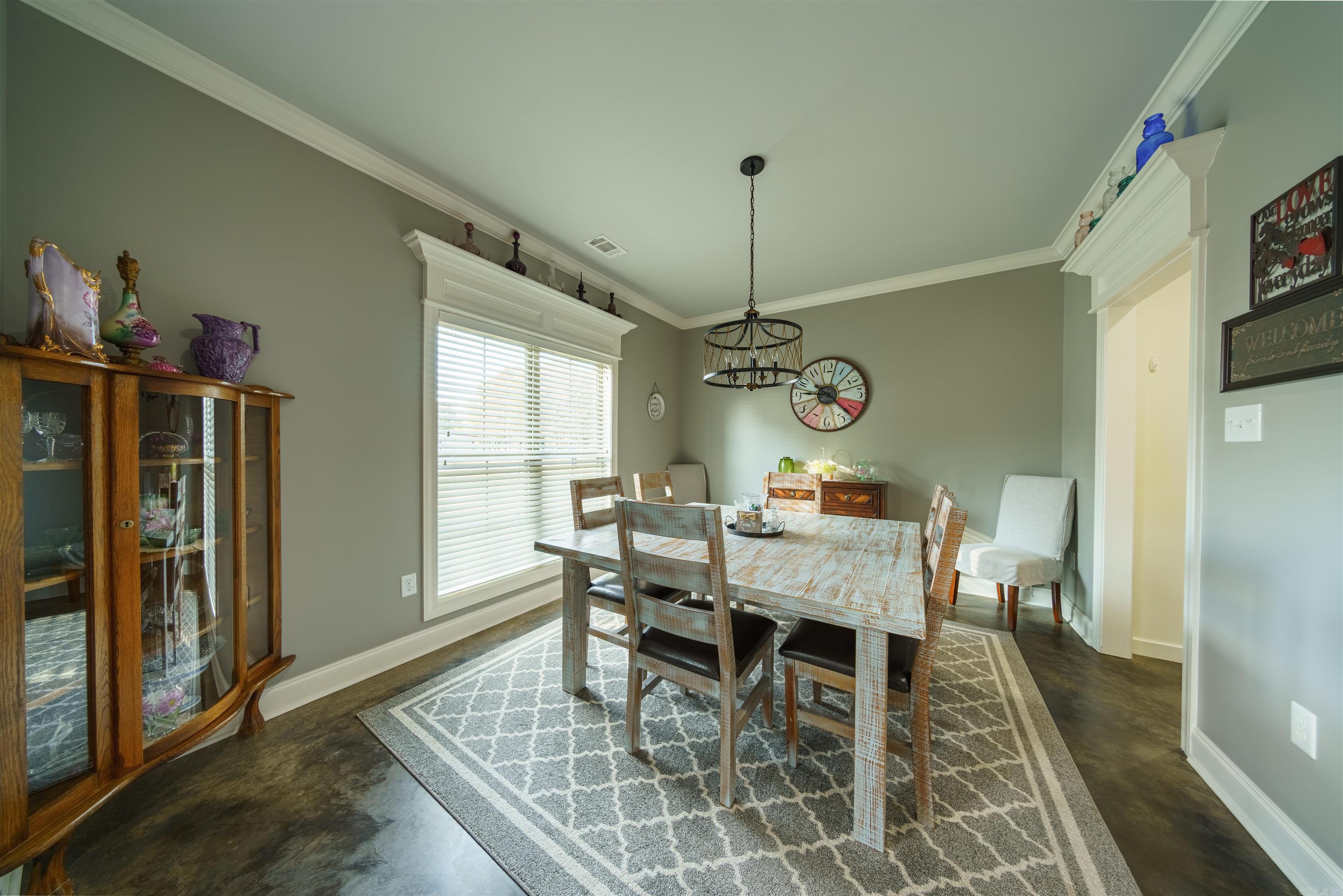 COUNTRY CLUB ESTATES - Residential