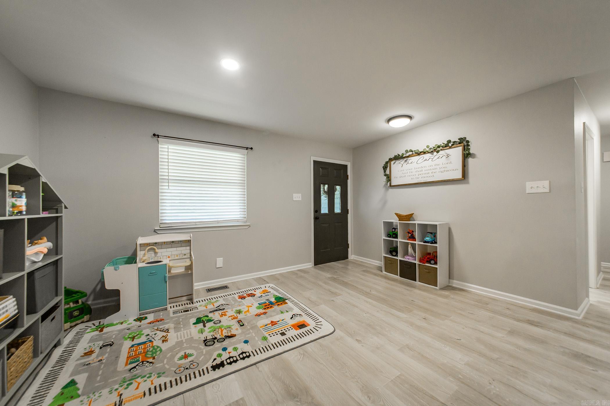 Sherwood Acres - Residential