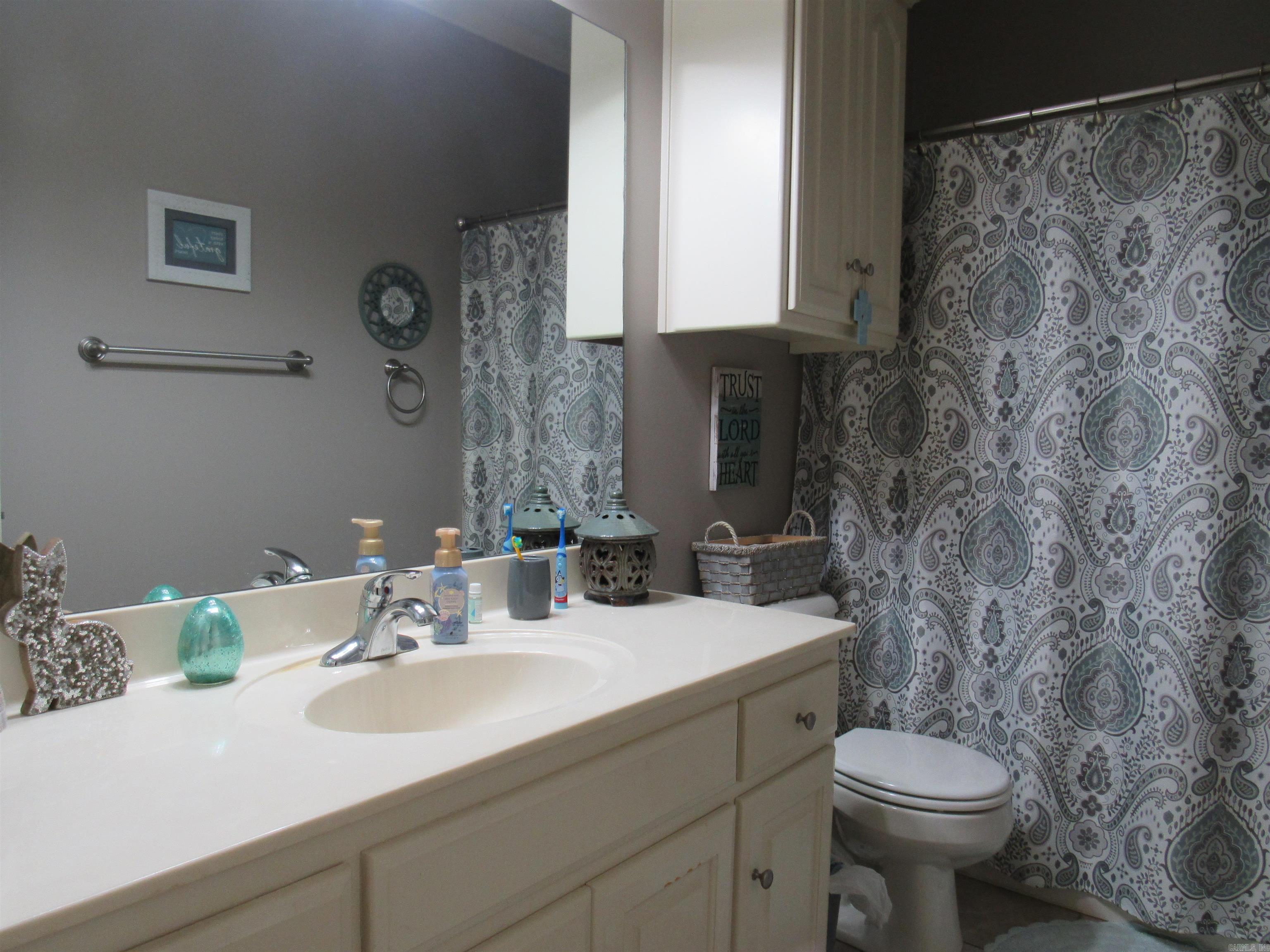 Magness Creek North - Residential Lease