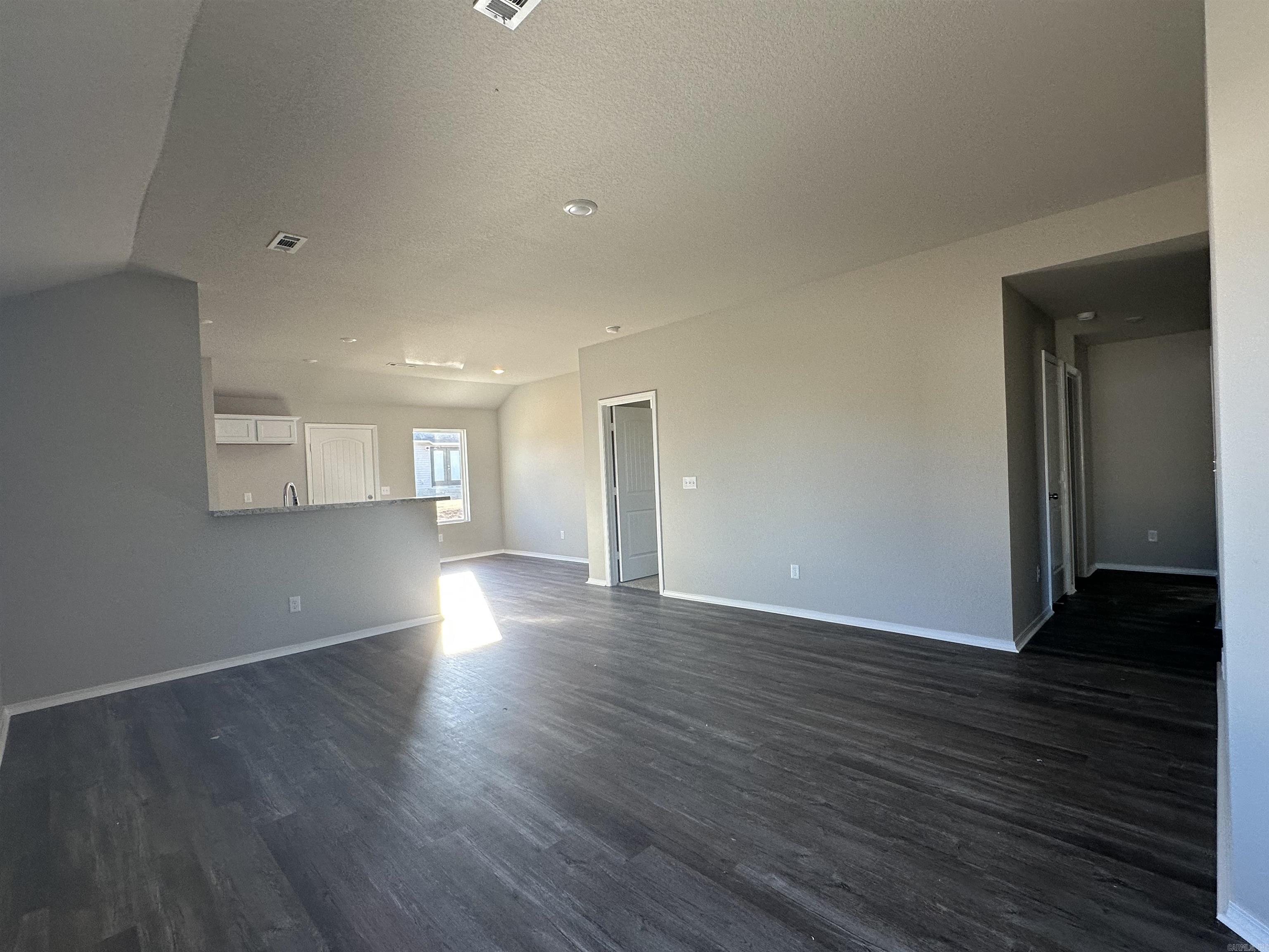 COUNTRY CLUB OF ARK THE - Residential