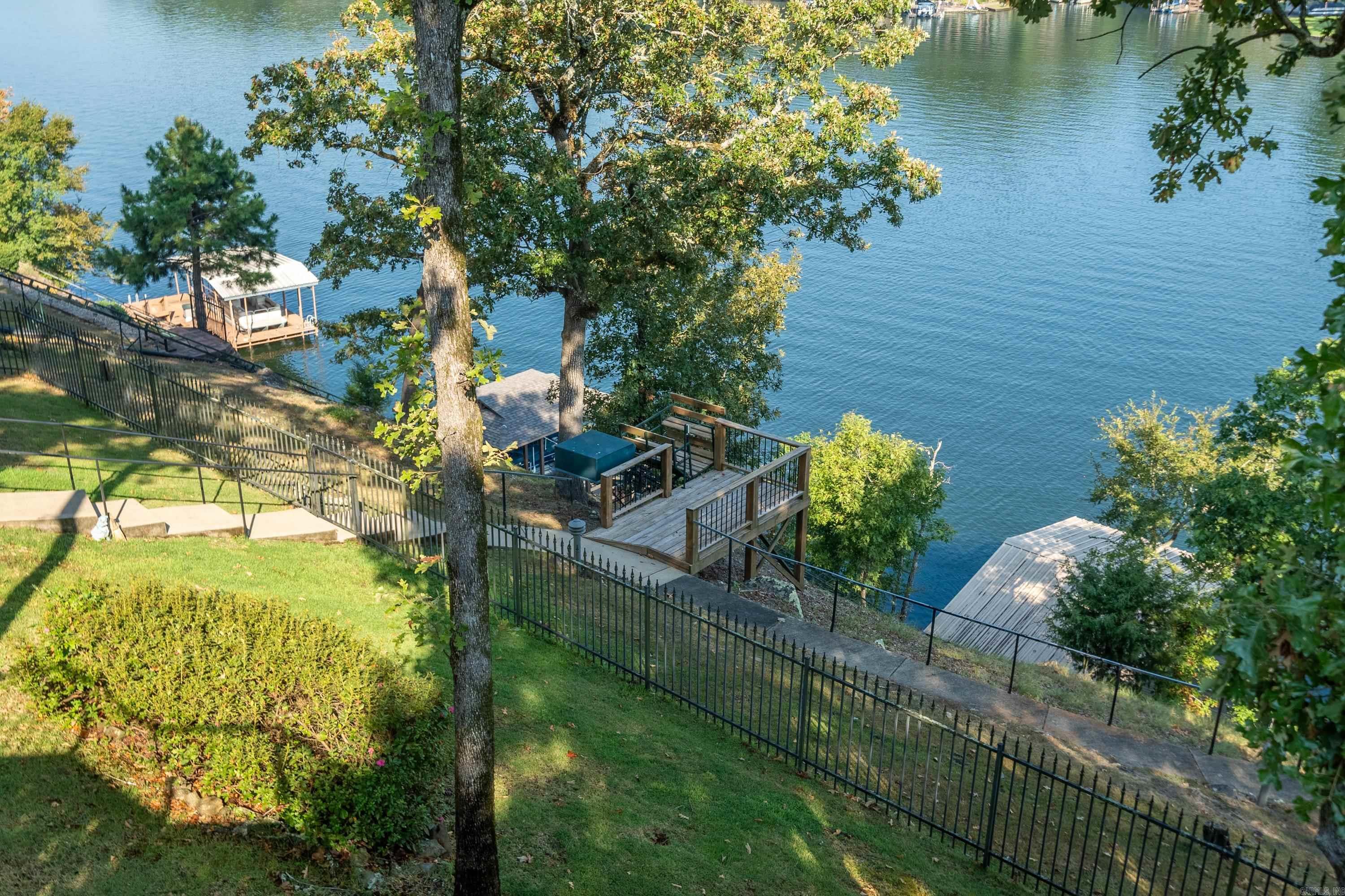 HUNTER HEIGHTS - Residential