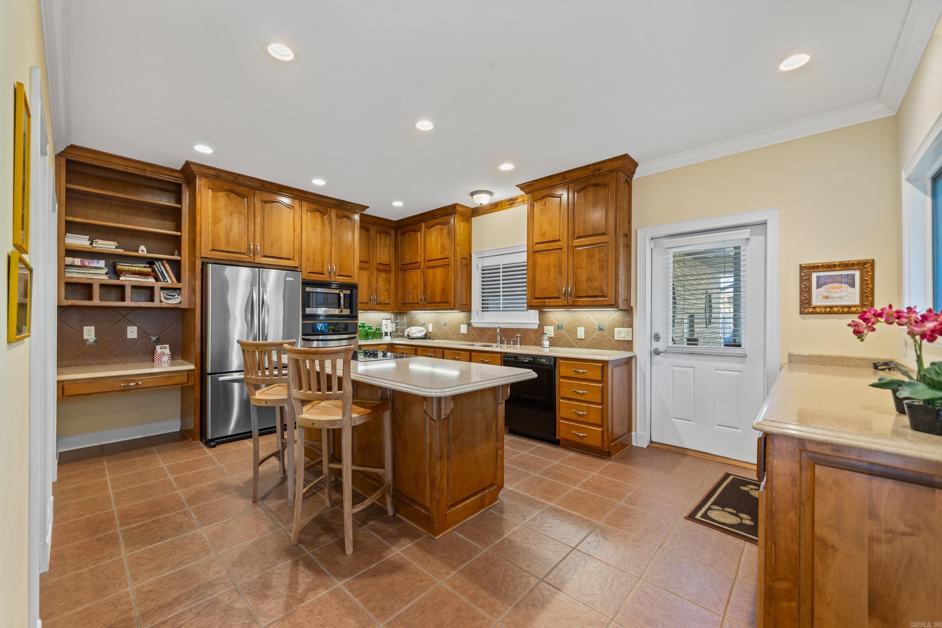 HUNTER HEIGHTS - Residential