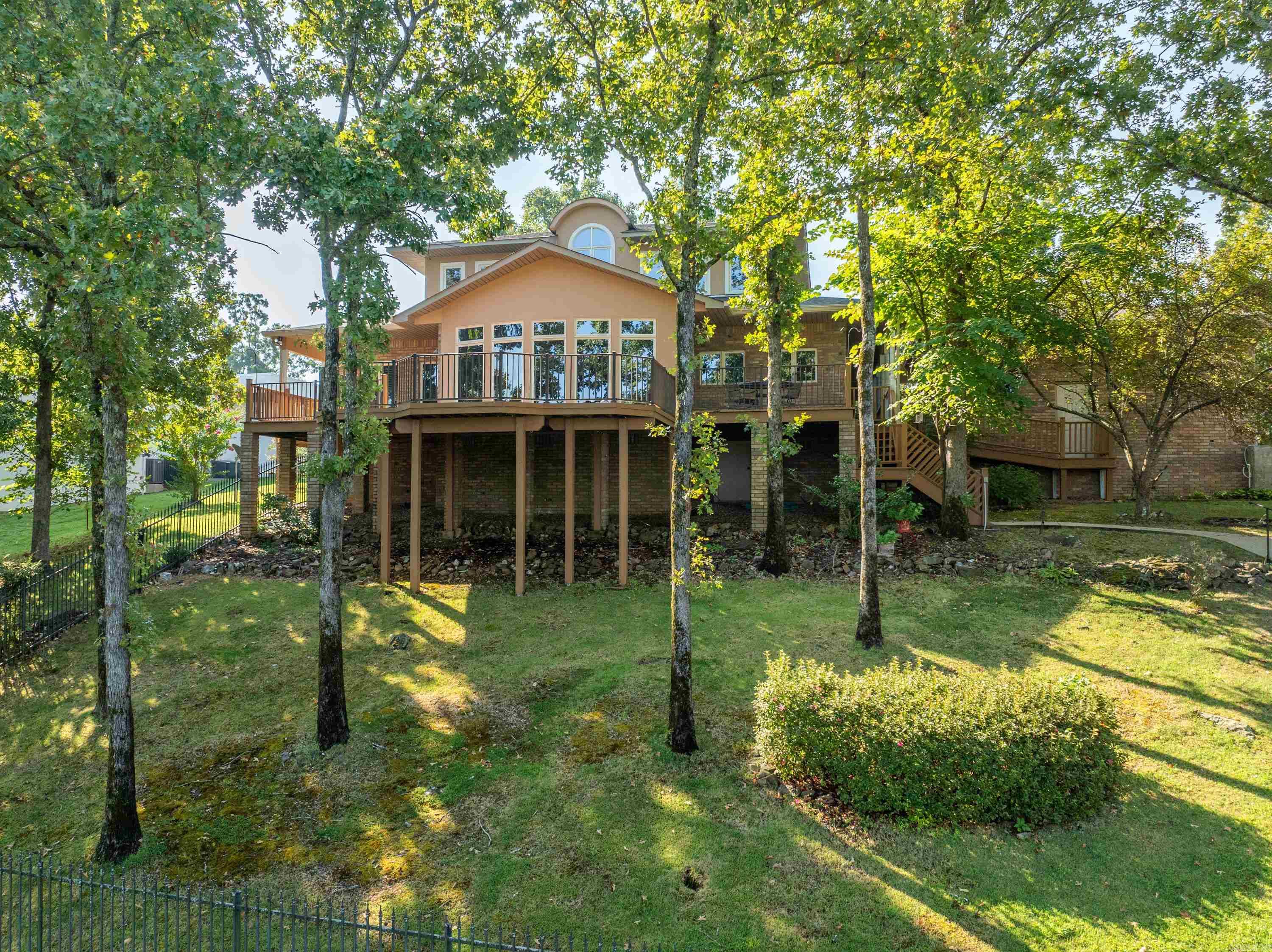HUNTER HEIGHTS - Residential