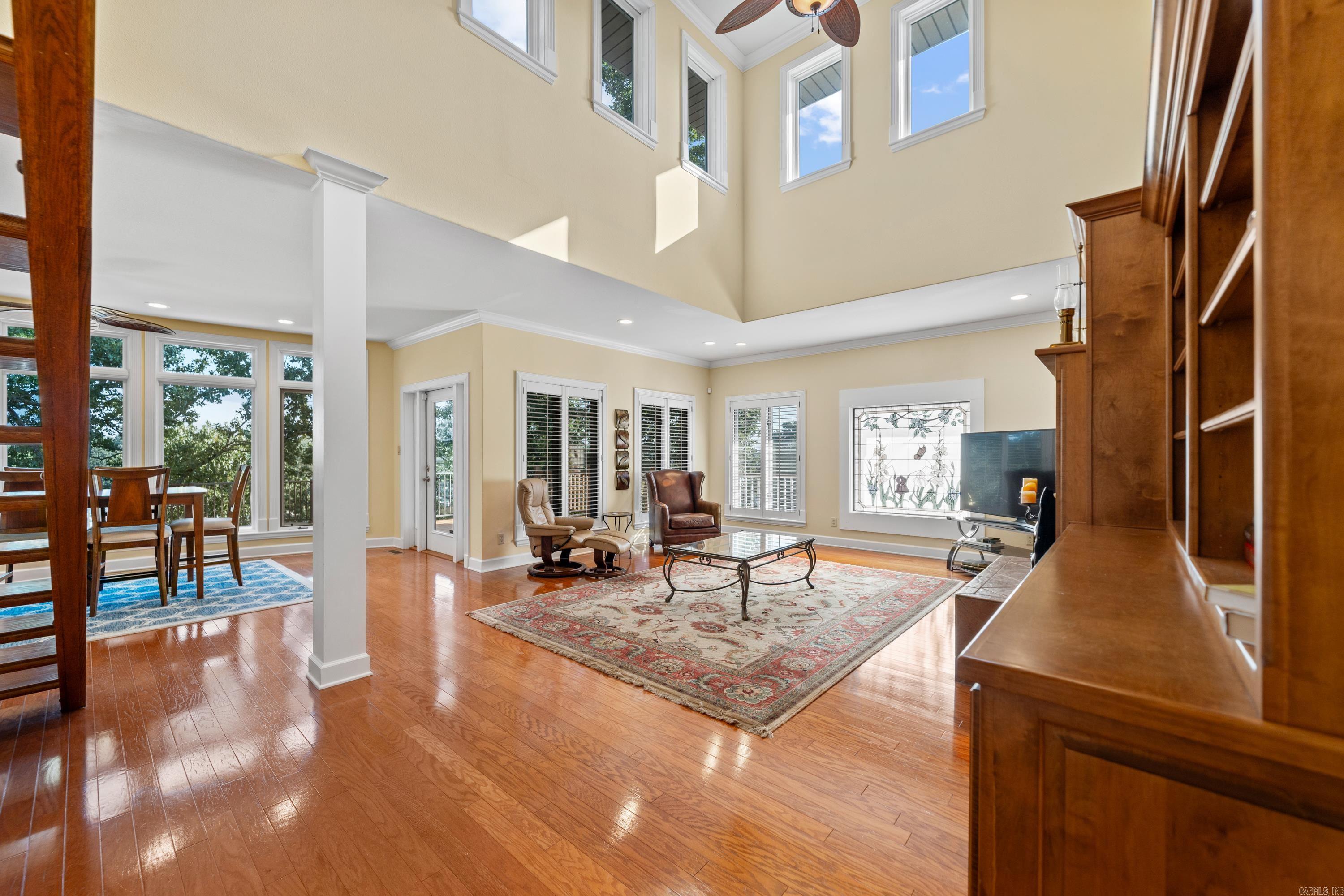 HUNTER HEIGHTS - Residential