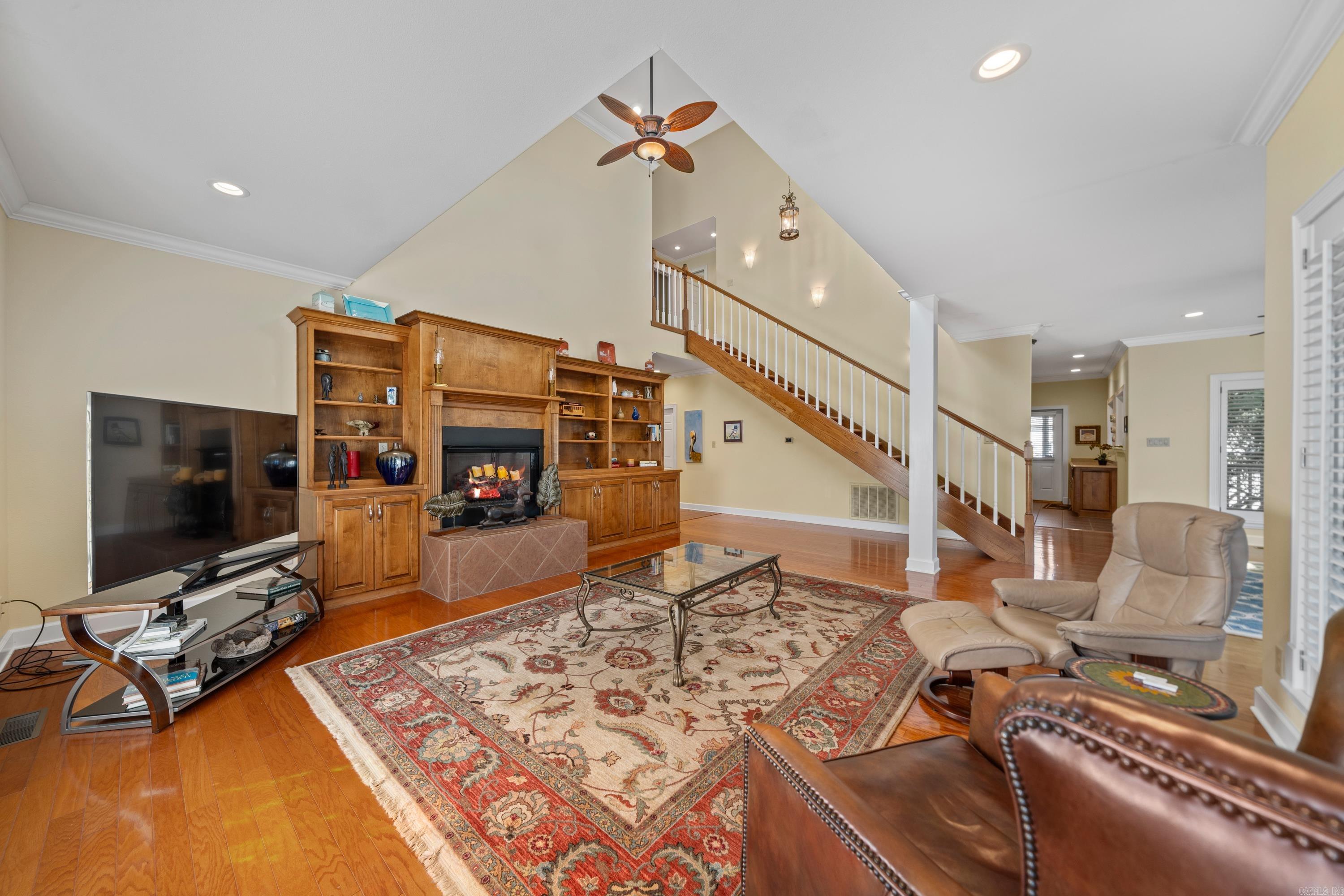 HUNTER HEIGHTS - Residential