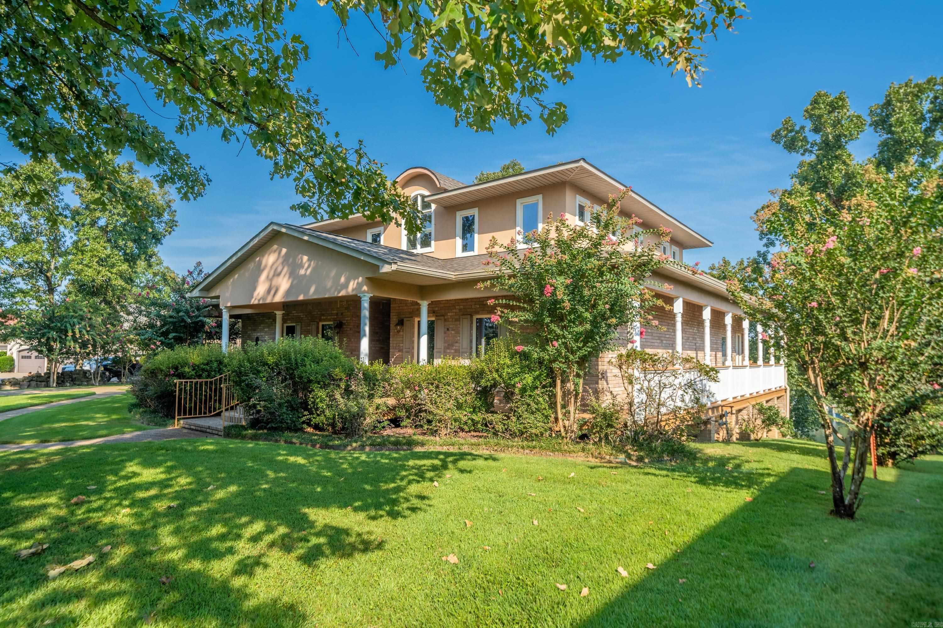 HUNTER HEIGHTS - Residential